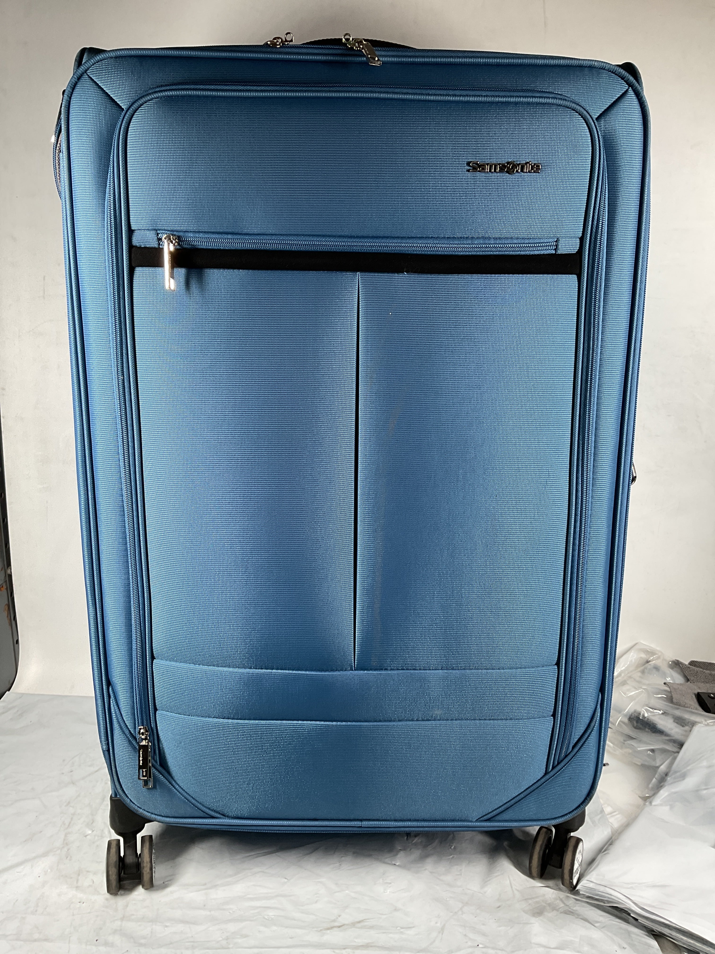 Samsonite Element Soft-Sided 29-Inch Lightweight Large Checked Expandable Suitcase: Durable, 360 Spinner Wheels, Adjustable Telescopic Handle, 2 Front & 1 Side Pocket ( Captains Blue , 29-Inch Checked-Large ) Captains Blue 29 Inch Checked Large U6