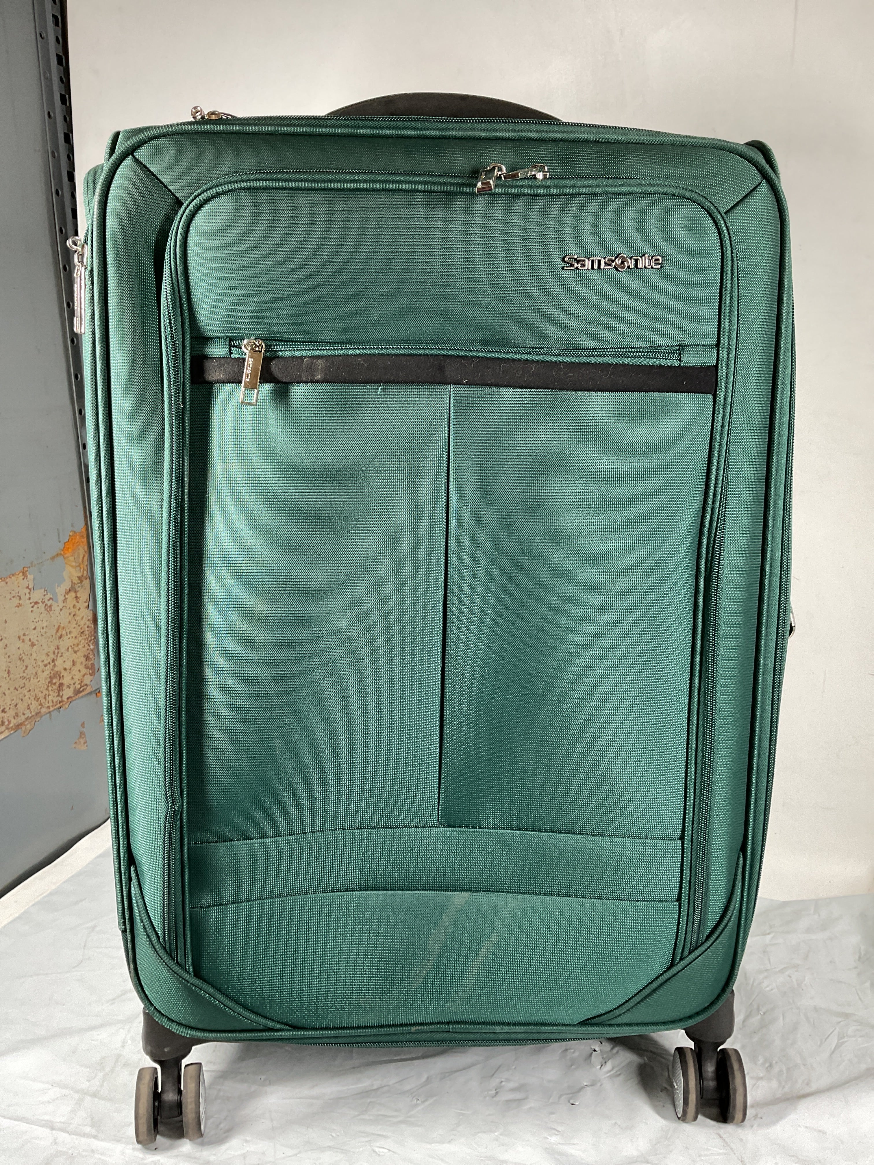 Samsonite Element Soft-Sided 25-Inch Lightweight Medium Checked Expandable Suitcase: Durable, 360 Spinner Wheels, Adjustable Telescopic Handle, 2 Front & 1 Side Pocket ( Bistro Green , 25-Inch Checked-Medium ) Bistro Green 25 Inch Checked Medium U3