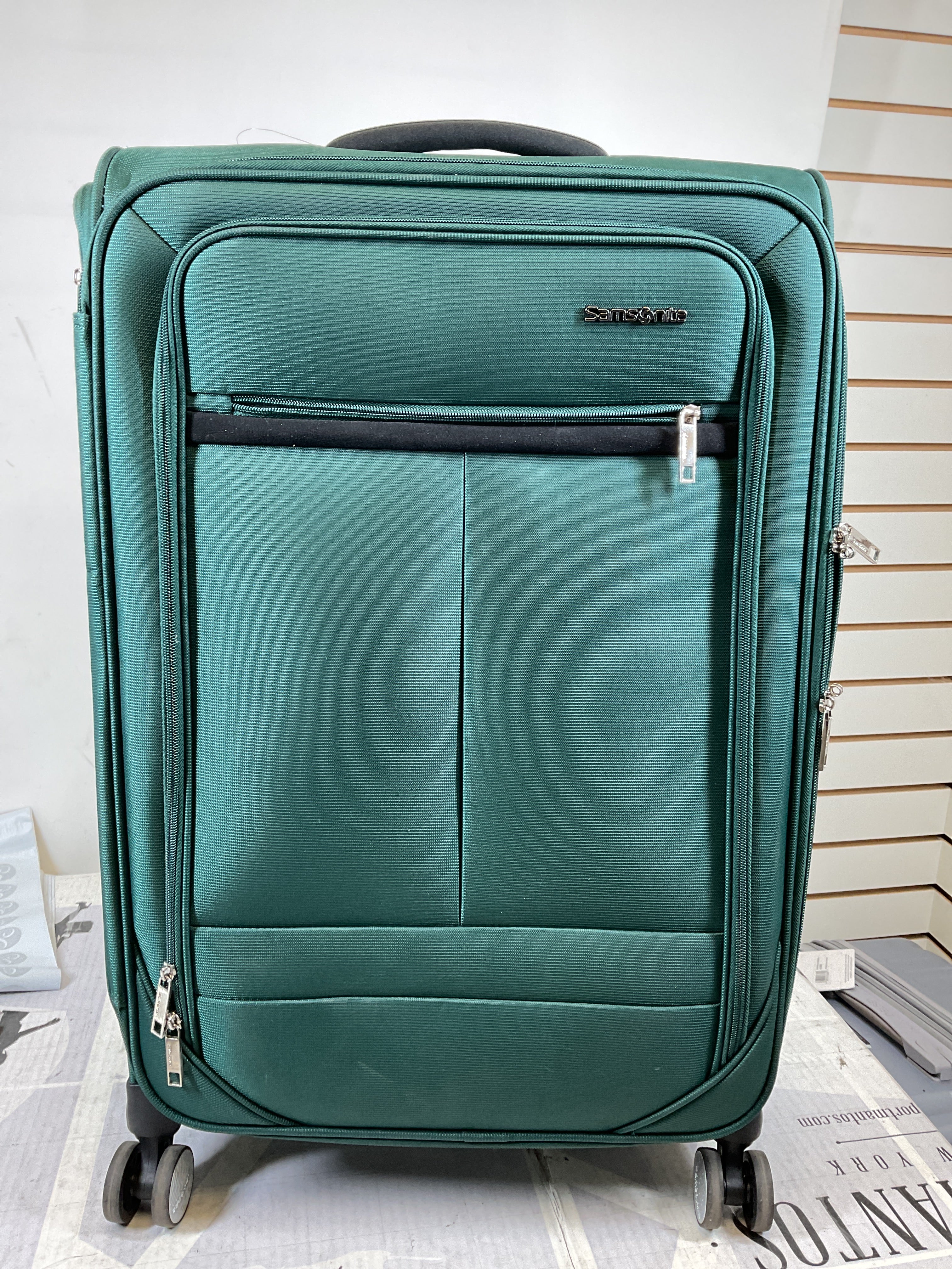 Samsonite Element Soft-Sided 25-Inch Lightweight Medium Checked Expandable Suitcase: Durable, 360 Spinner Wheels, Adjustable Telescopic Handle, 2 Front & 1 Side Pocket ( Bistro Green , 25-Inch Checked-Medium ) Bistro Green 25 Inch Checked Medium U7