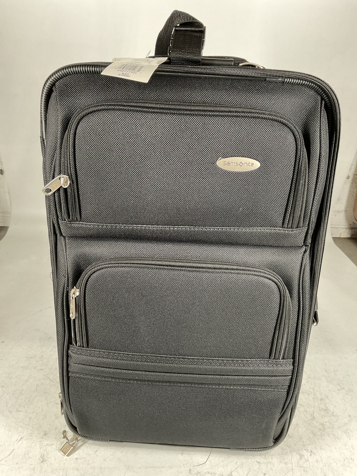 SAMSONITE 22 in Upright Carry on Luggage U1