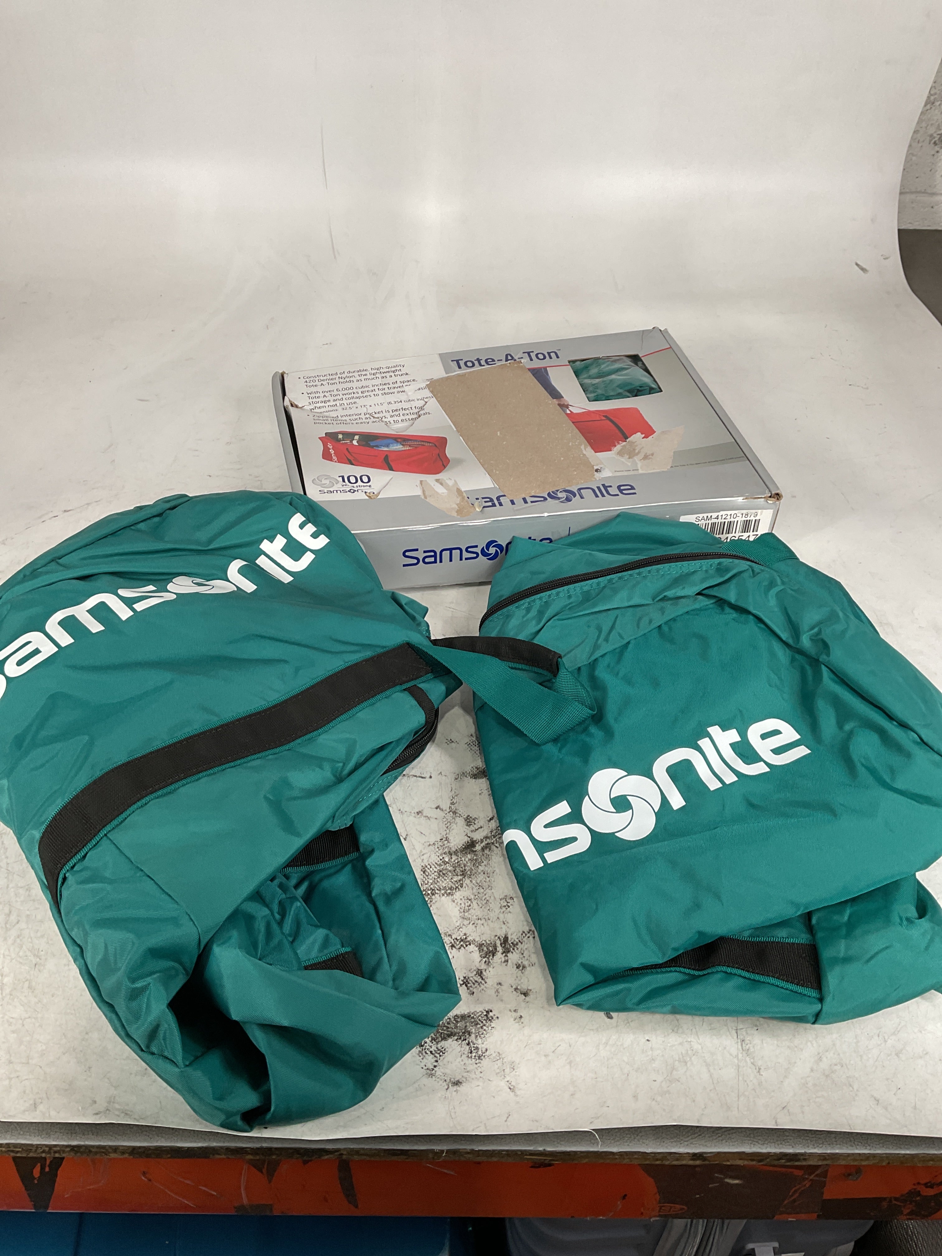 Samsonite Tote-A-Ton 32.5-Inch Duffel Bag U4