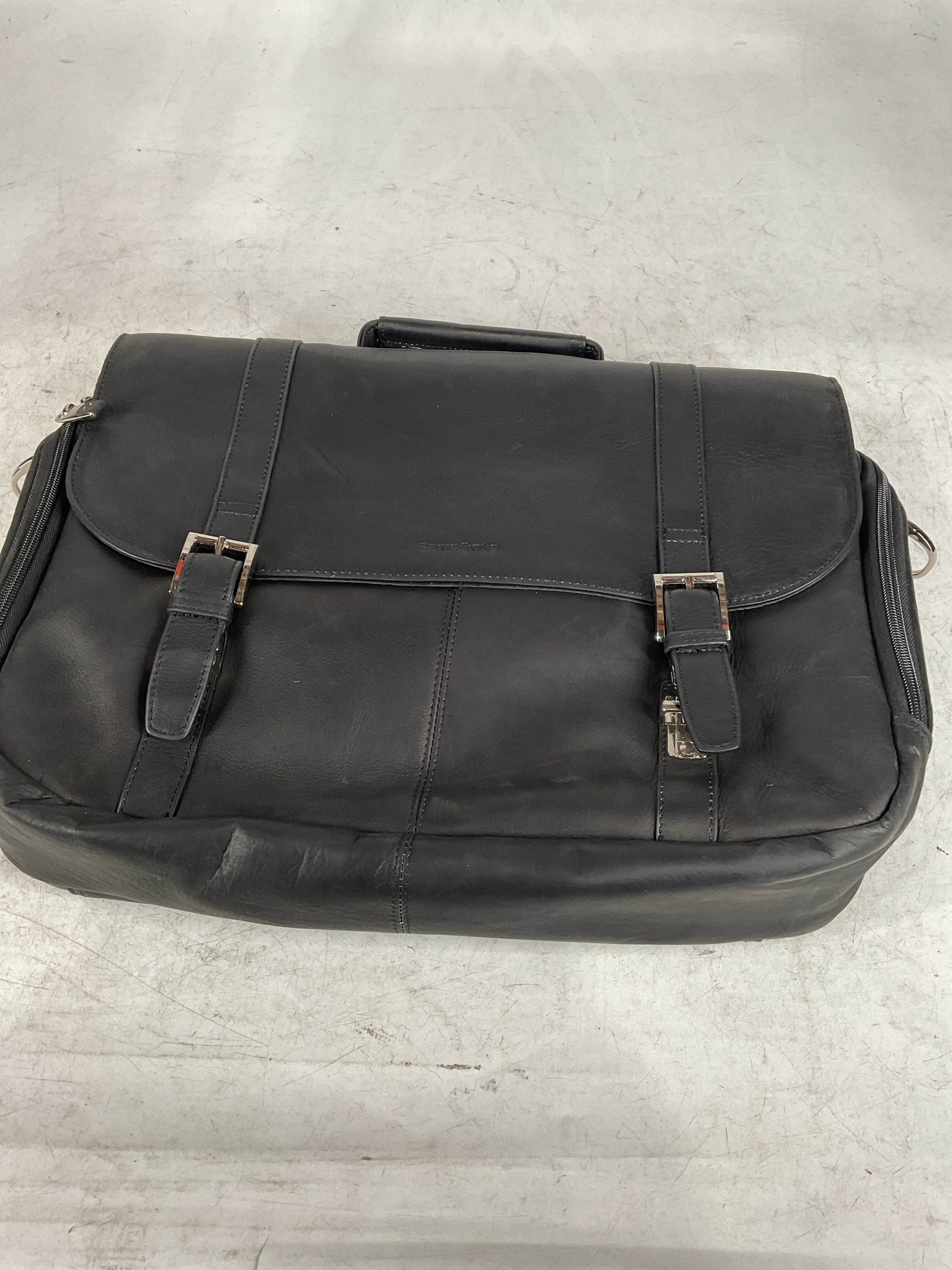 Samsonite Colombian Leather Flapover Case U2
