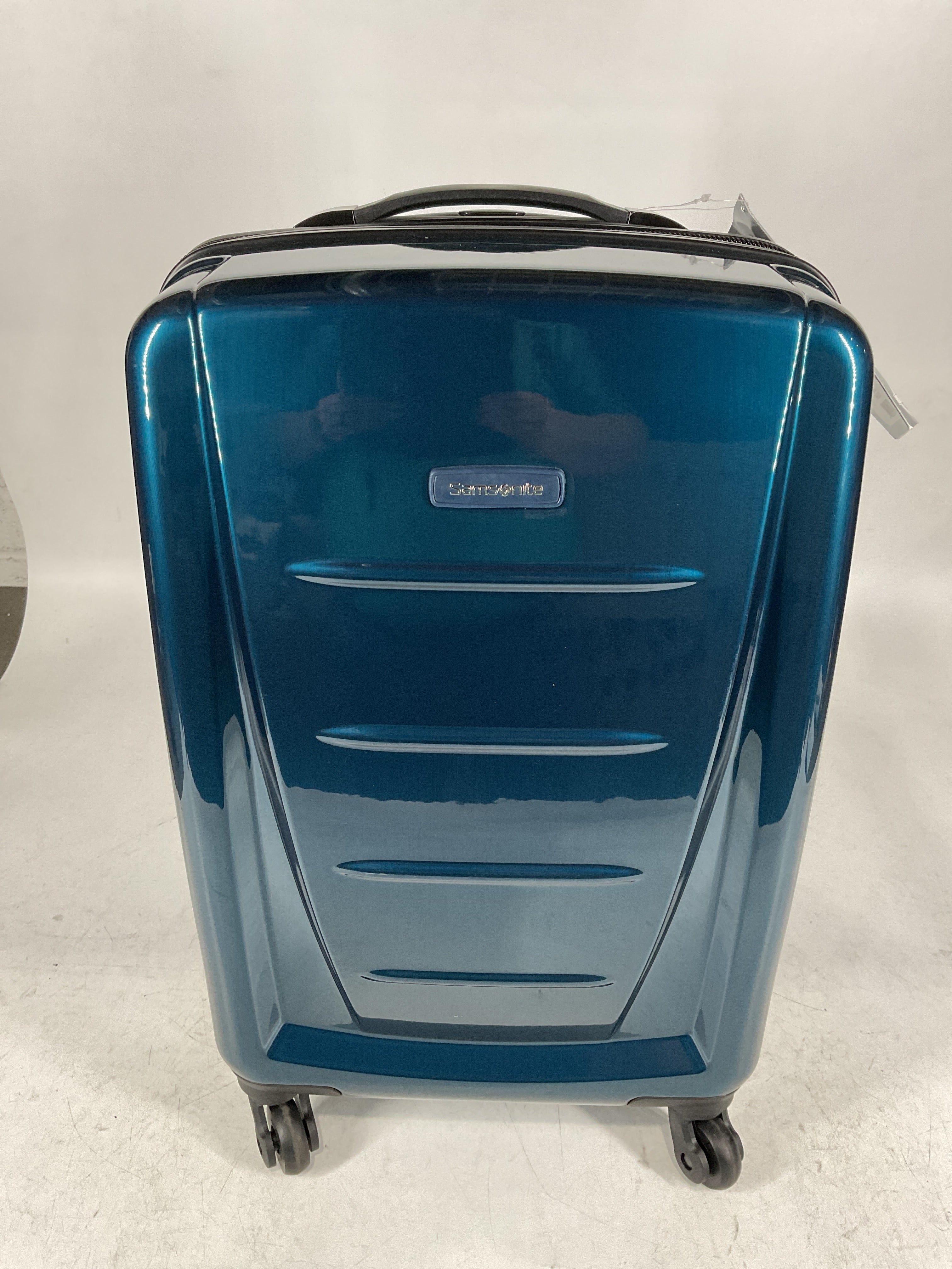 Samsonite Winfield 2 Hardside Luggage with Spinner Wheels U3