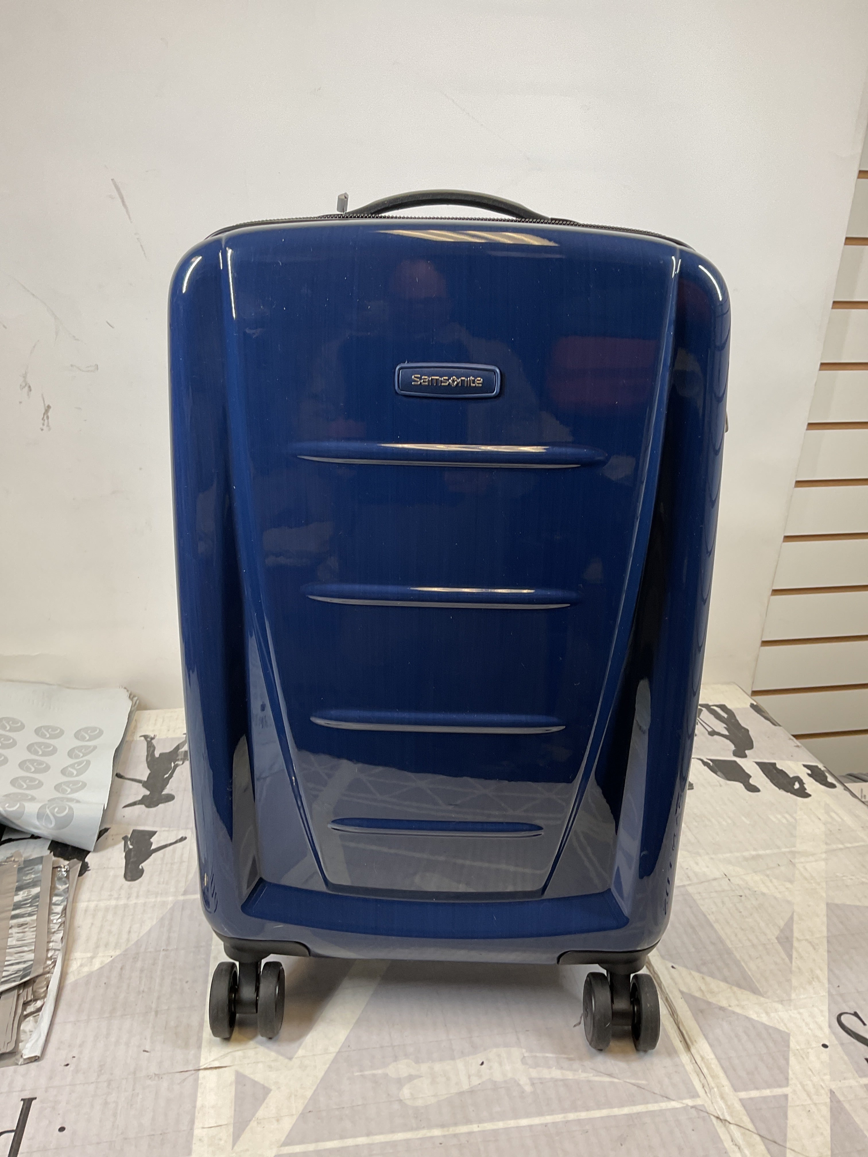 Samsonite Winfield 2 Carry-On 20-Inch Hardside Luggage with Spinner Wheels ( Navy , Carry-On 20-Inch ) Navy Carry On 20 Inch U29