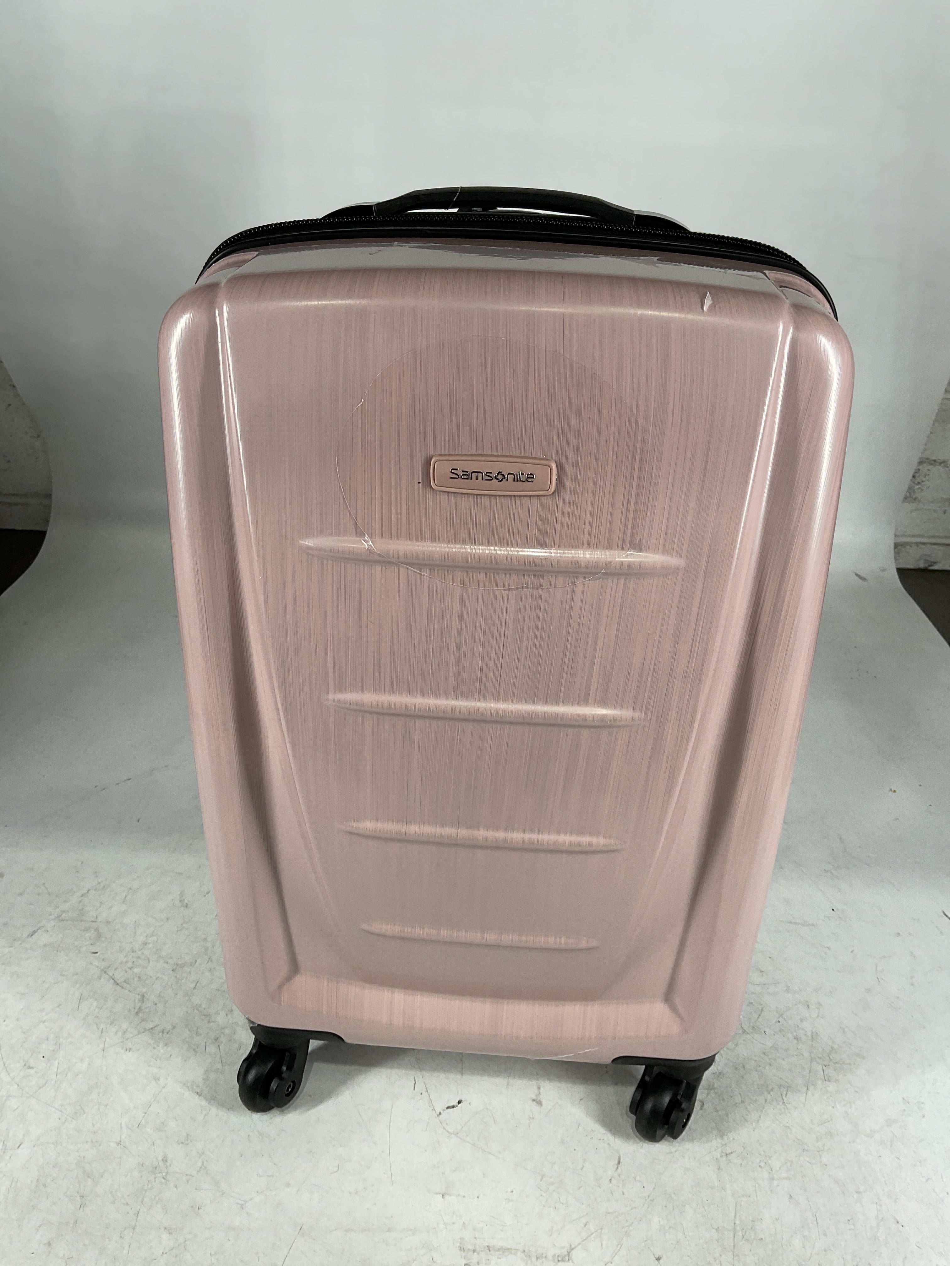 Samsonite Winfield 2 Hardside Luggage with Spinner Wheels U10