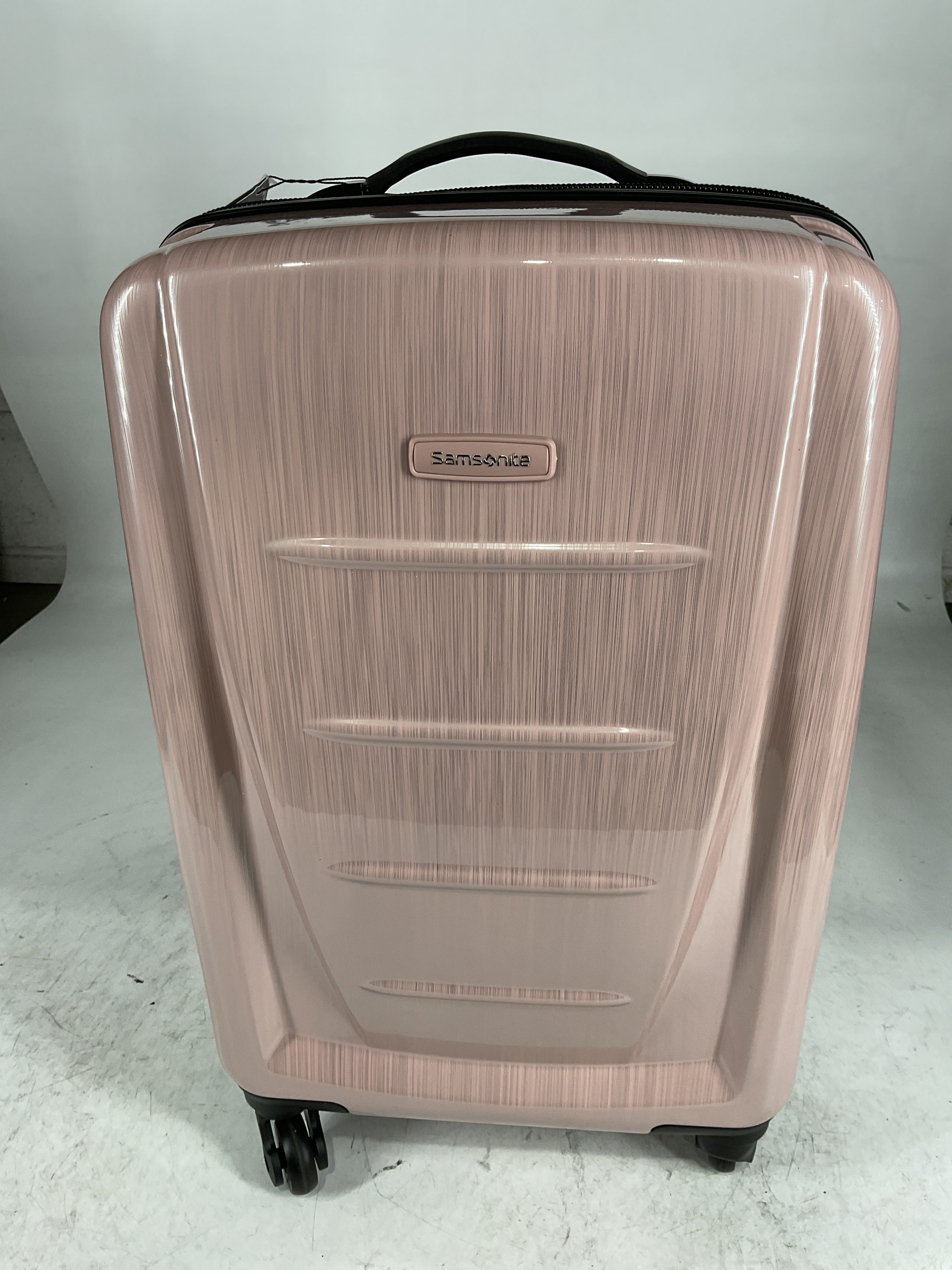 Samsonite Winfield 2 Hardside Luggage with Spinner Wheels U11