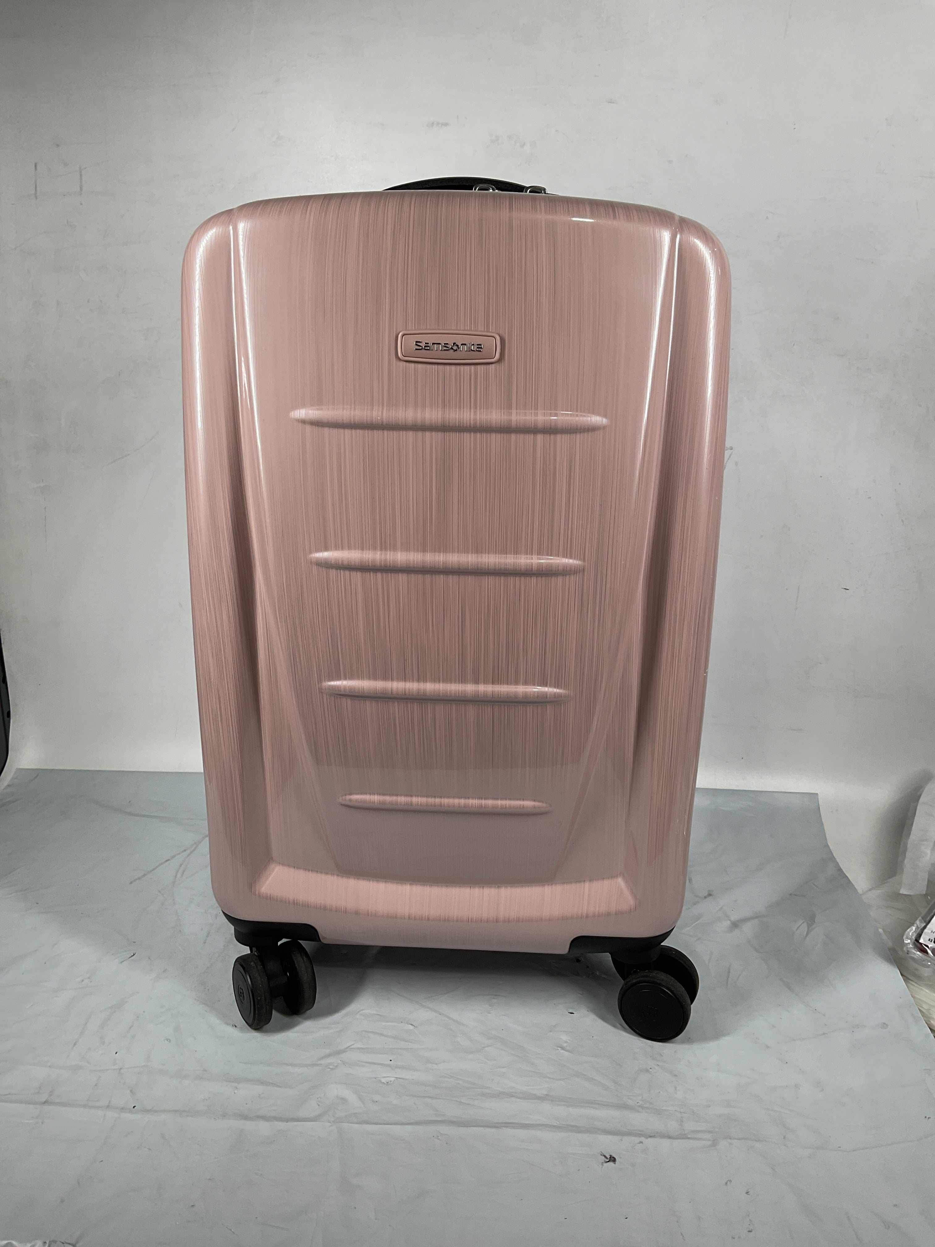 Samsonite Winfield 2 Carry-On 20-Inch Hardside Luggage with Spinner Wheels ( Arctic Pink , Carry-On 20-Inch ) Arctic Pink Carry On 20 Inch U22