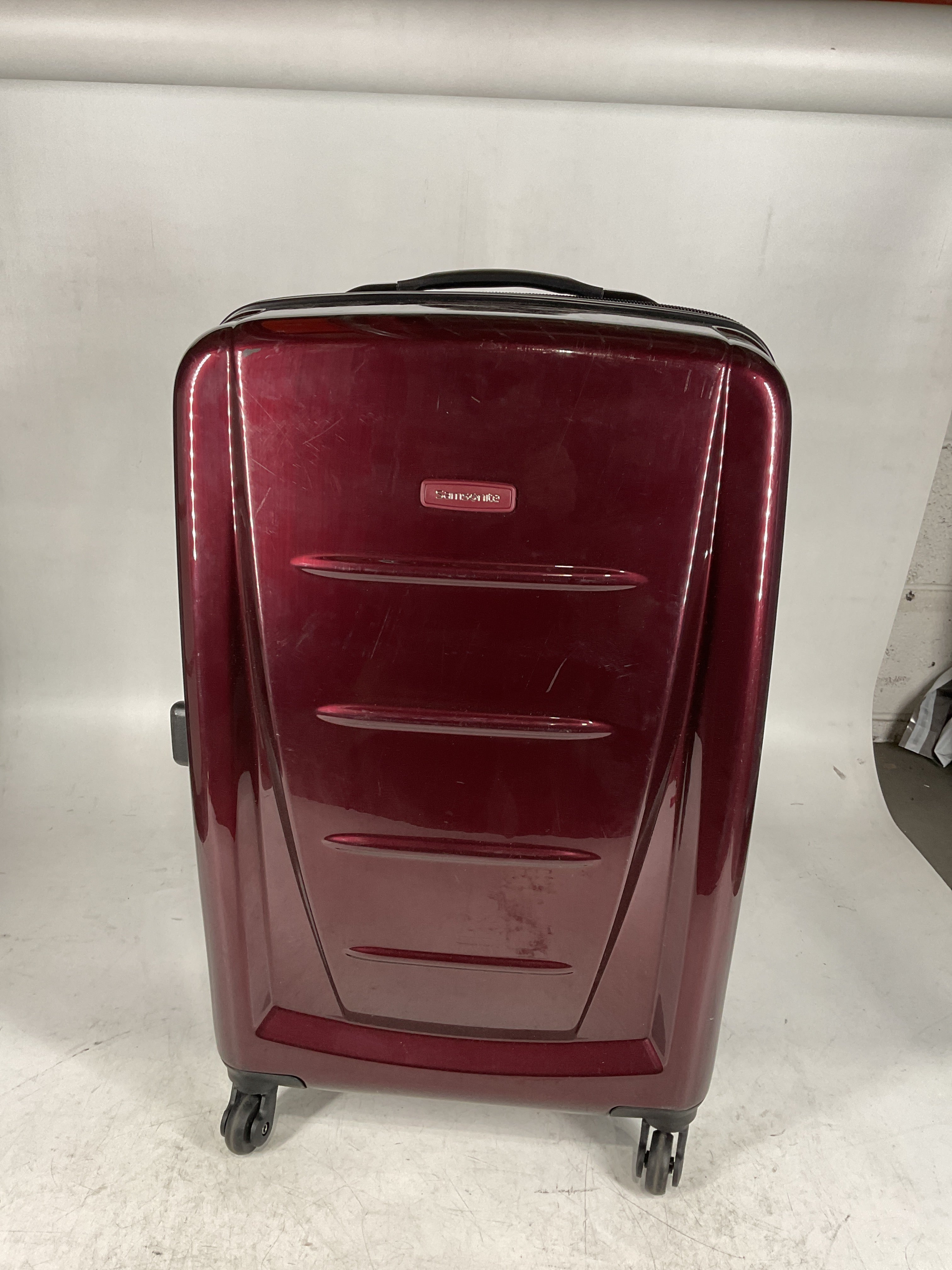 Samsonite Winfield 2 Hardside Luggage with Spinner Wheels U10