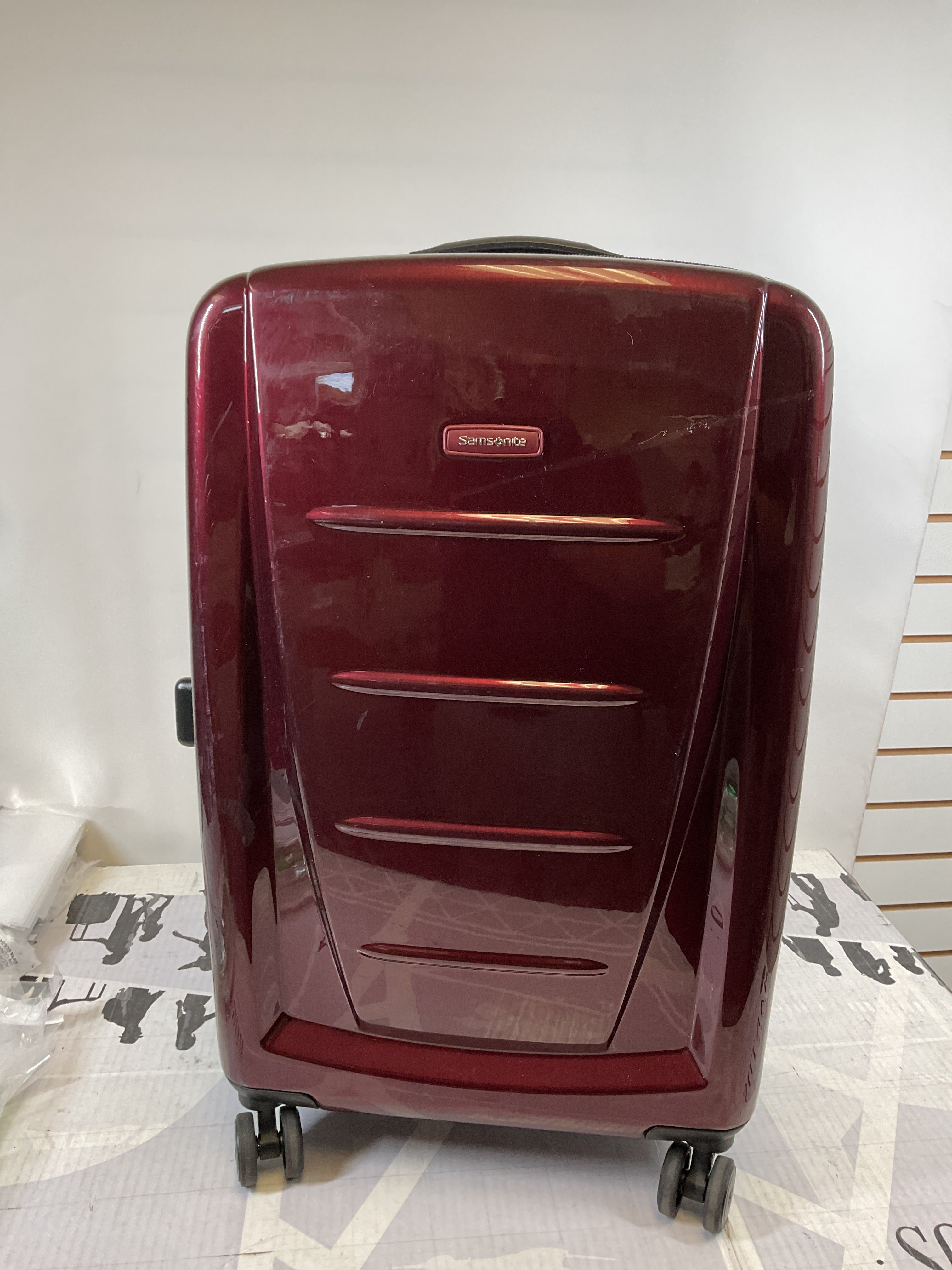 Samsonite Winfield 2 Checked-Medium 24-Inch Hardside Expandable Luggage with Spinner Wheels ( Burgundy , Checked-Medium 24-Inch ) Burgundy Checked Medium 24 Inch U17