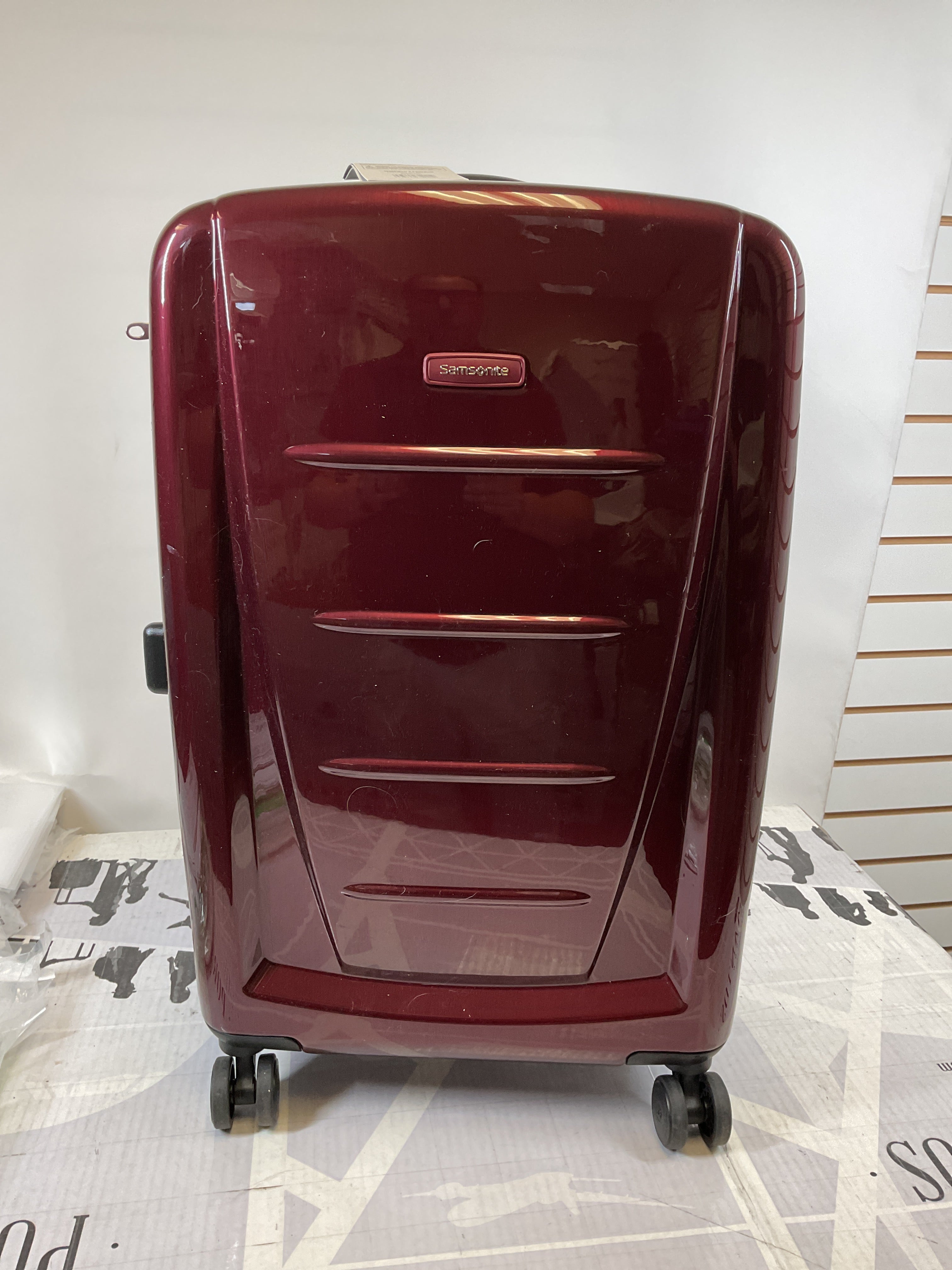 Samsonite Winfield 2 Checked-Medium 24-Inch Hardside Expandable Luggage with Spinner Wheels ( Burgundy , Checked-Medium 24-Inch ) Burgundy Checked Medium 24 Inch U18