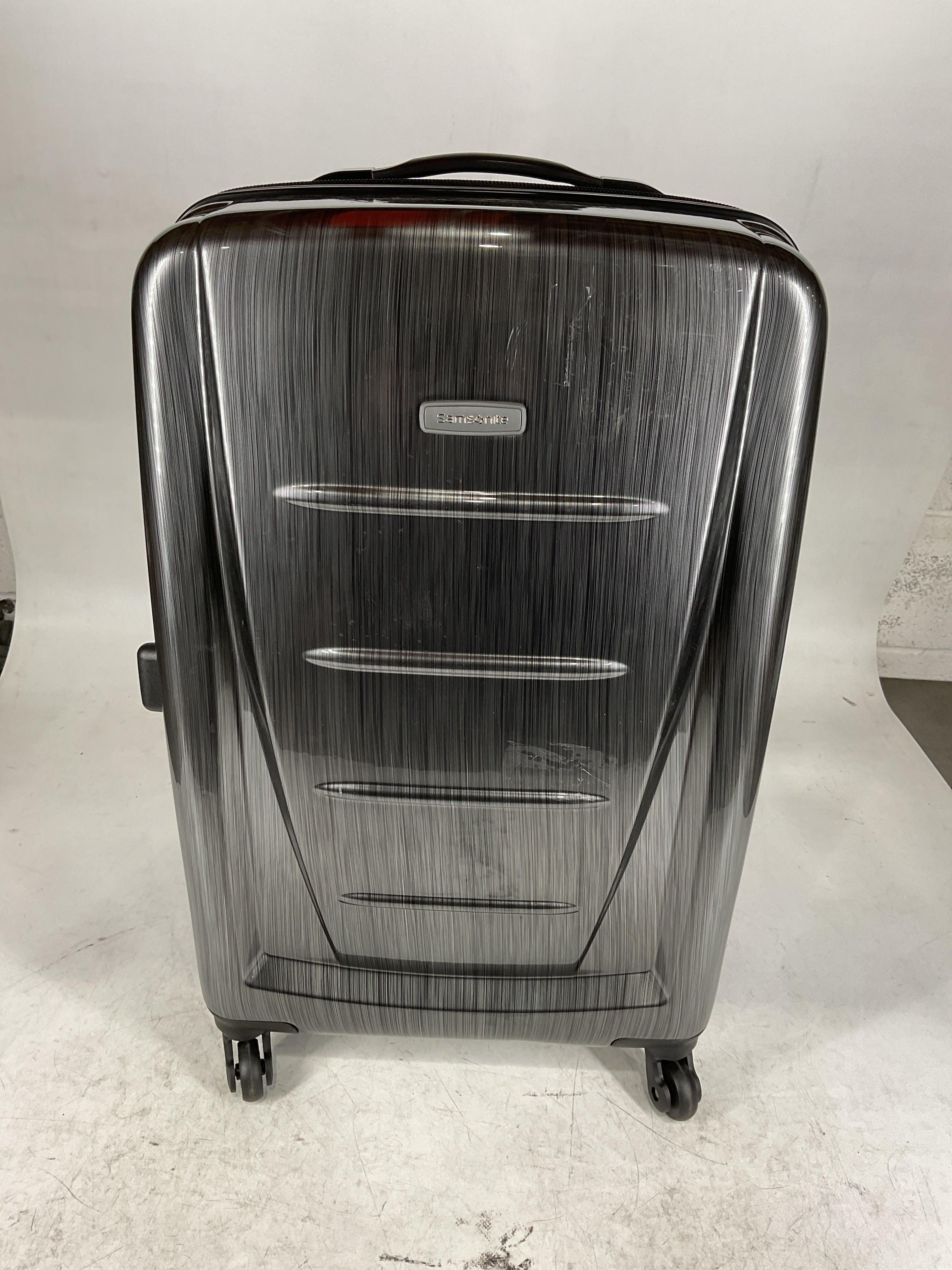 Samsonite Winfield 2 Hardside Luggage with Spinner Wheels U2