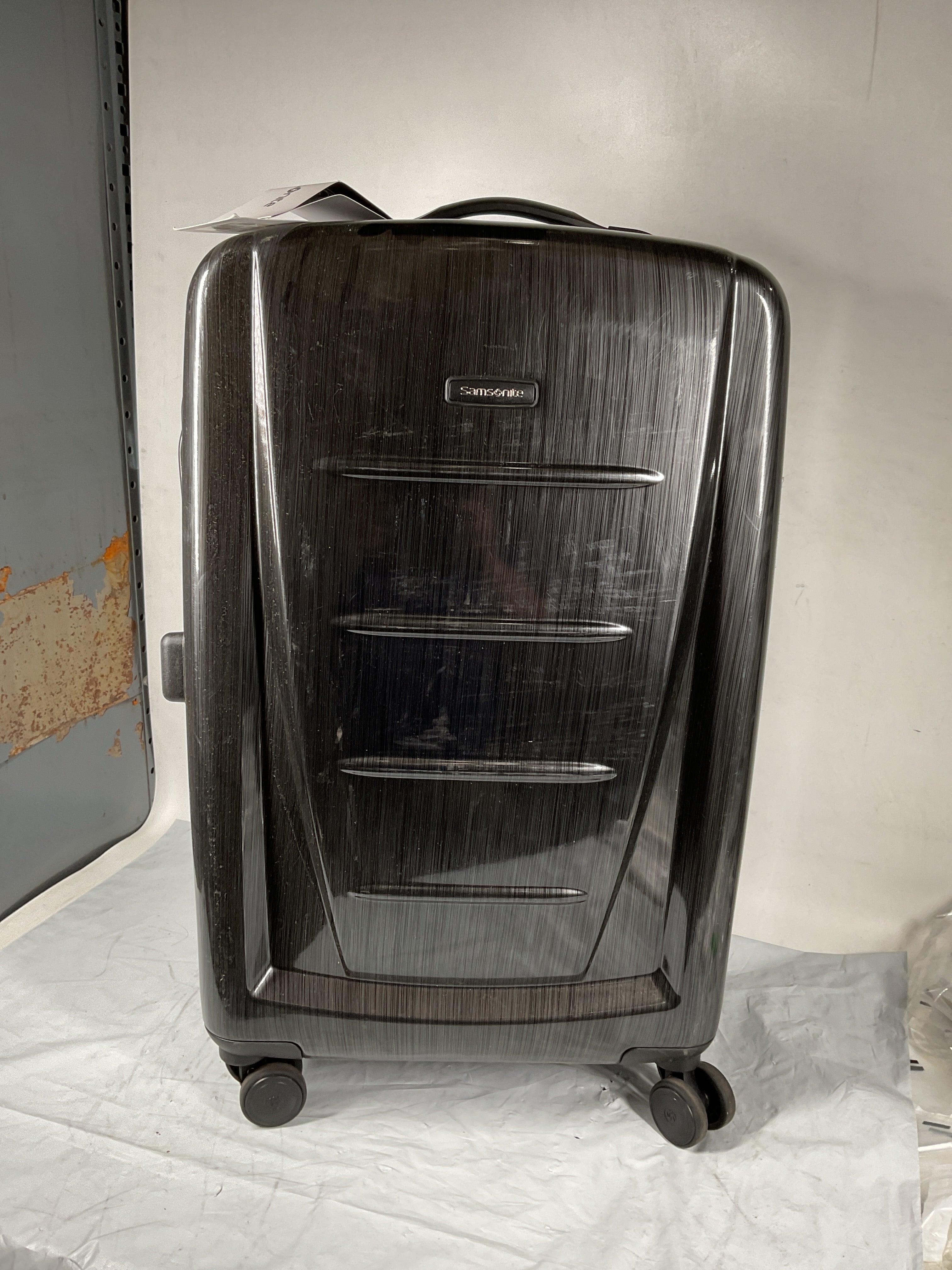 Samsonite Winfield 2 Checked-Medium 24-Inch Hardside Expandable Luggage with Spinner Wheels ( Brushed Anthracite , Checked-Medium 24-Inch ) Brushed Anthracite Checked Medium 24 Inch U13