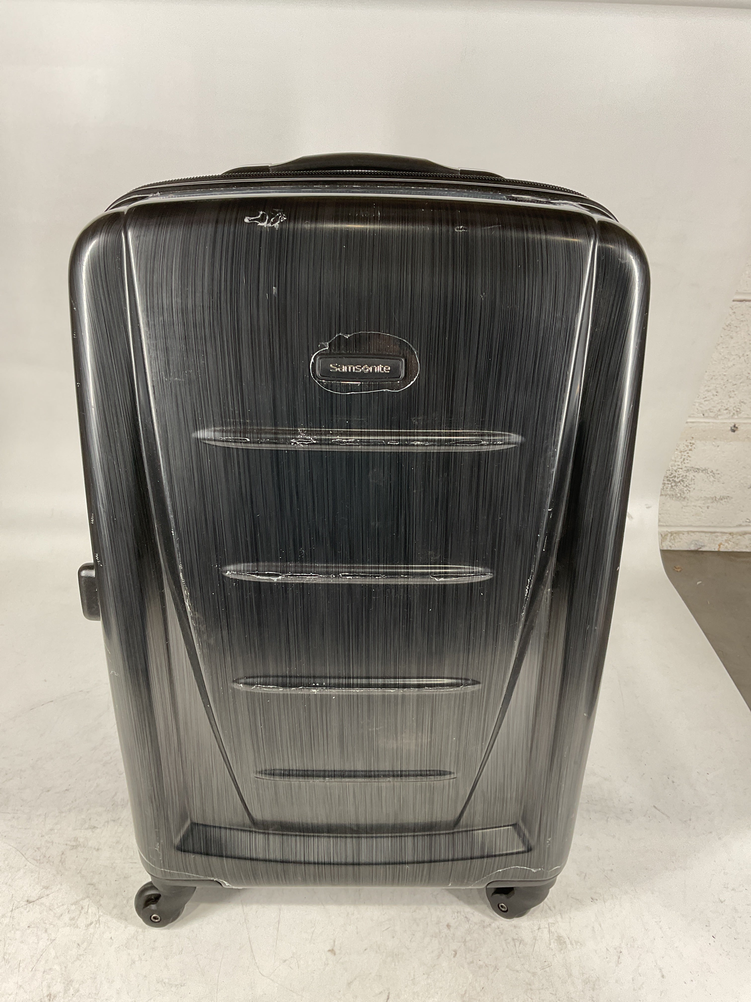 Samsonite Winfield 2 Hardside Luggage with Spinner Wheels U7