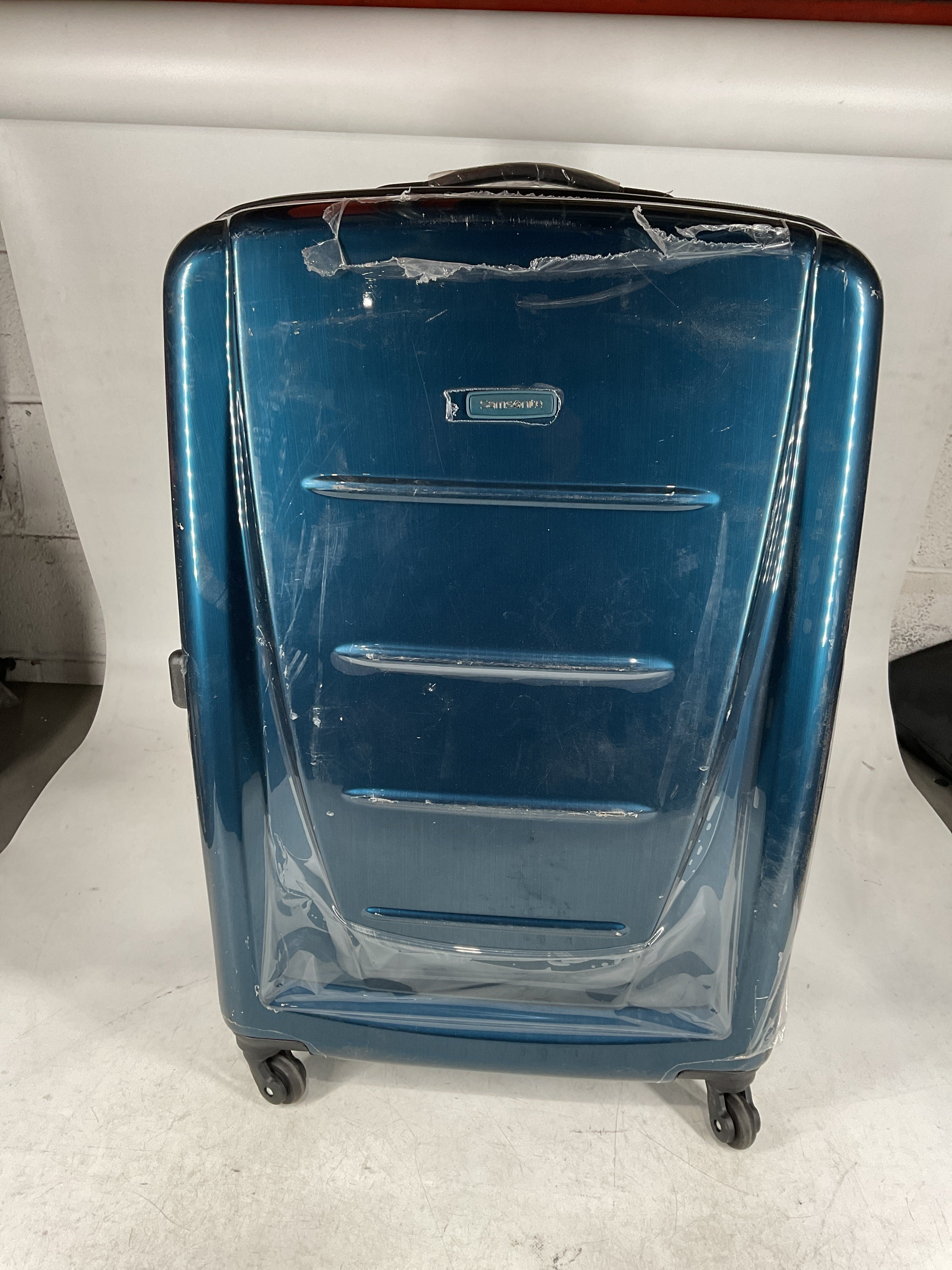 Samsonite Winfield 2 Hardside Luggage with Spinner Wheels U5