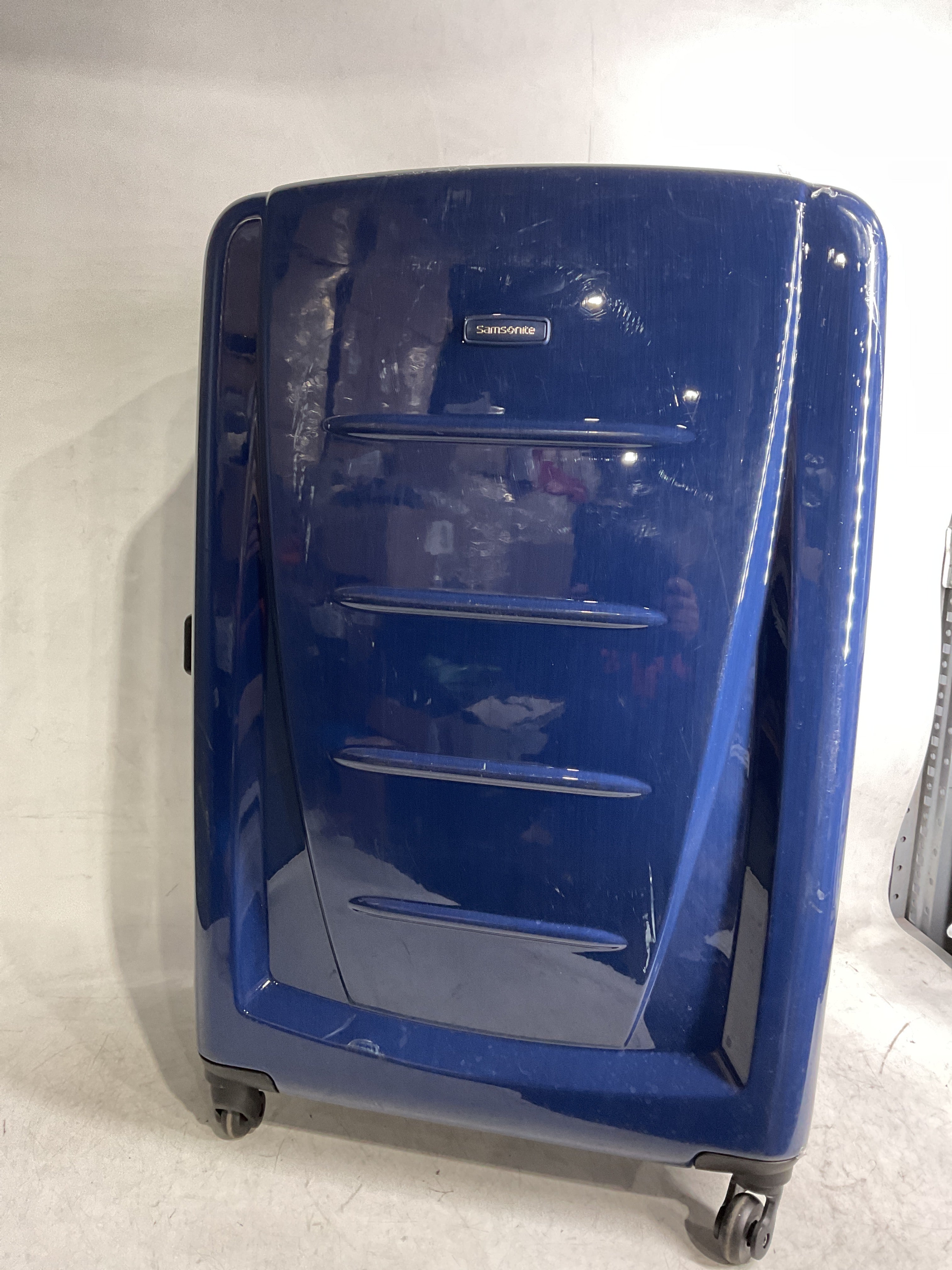 Samsonite Winfield 2 Hardside Luggage with 360 Spinner Wheels, TSA Lock, Airline Approved ( Navy , Checked-Large 28-Inch ) Navy Checked Large 28 Inch U21