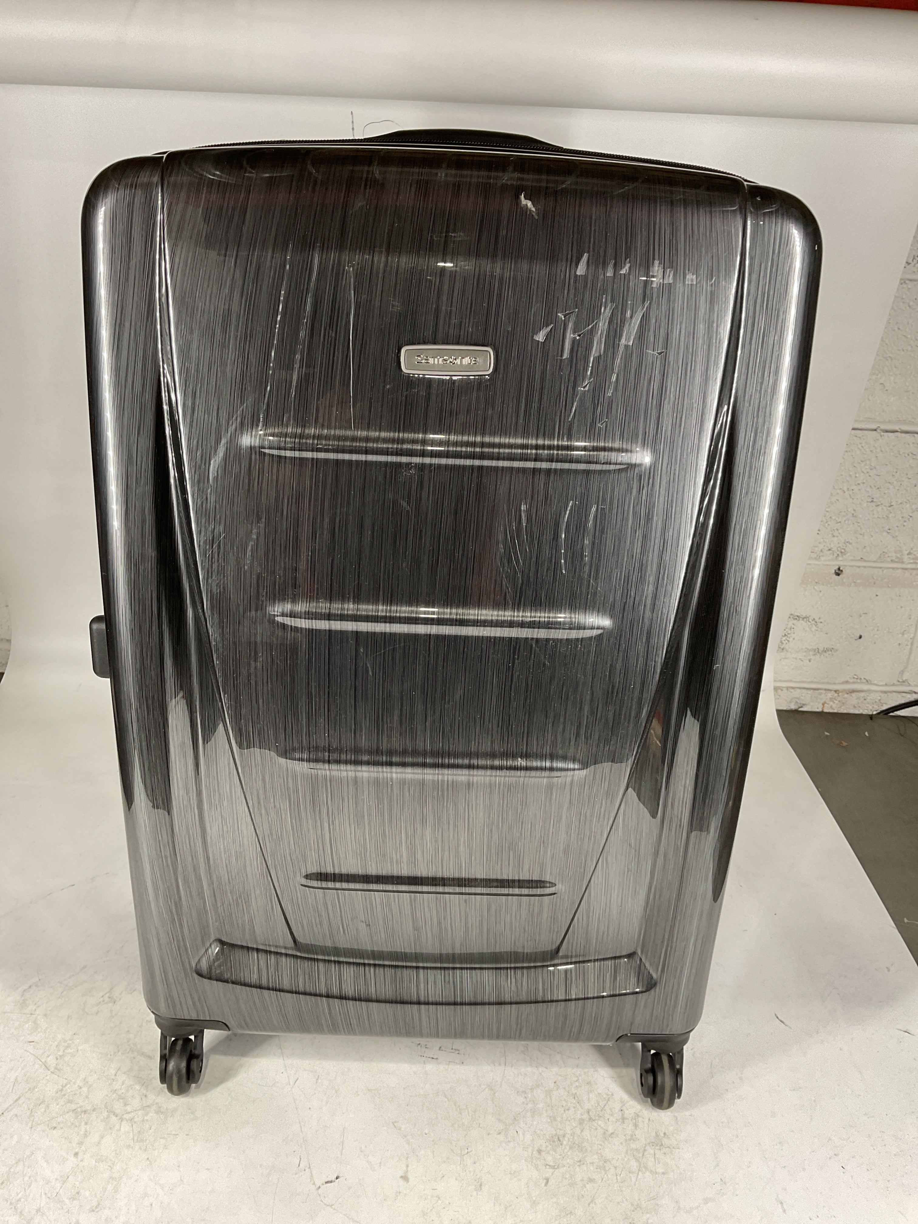 Samsonite Winfield 2 Hardside Luggage with Spinner Wheels U17