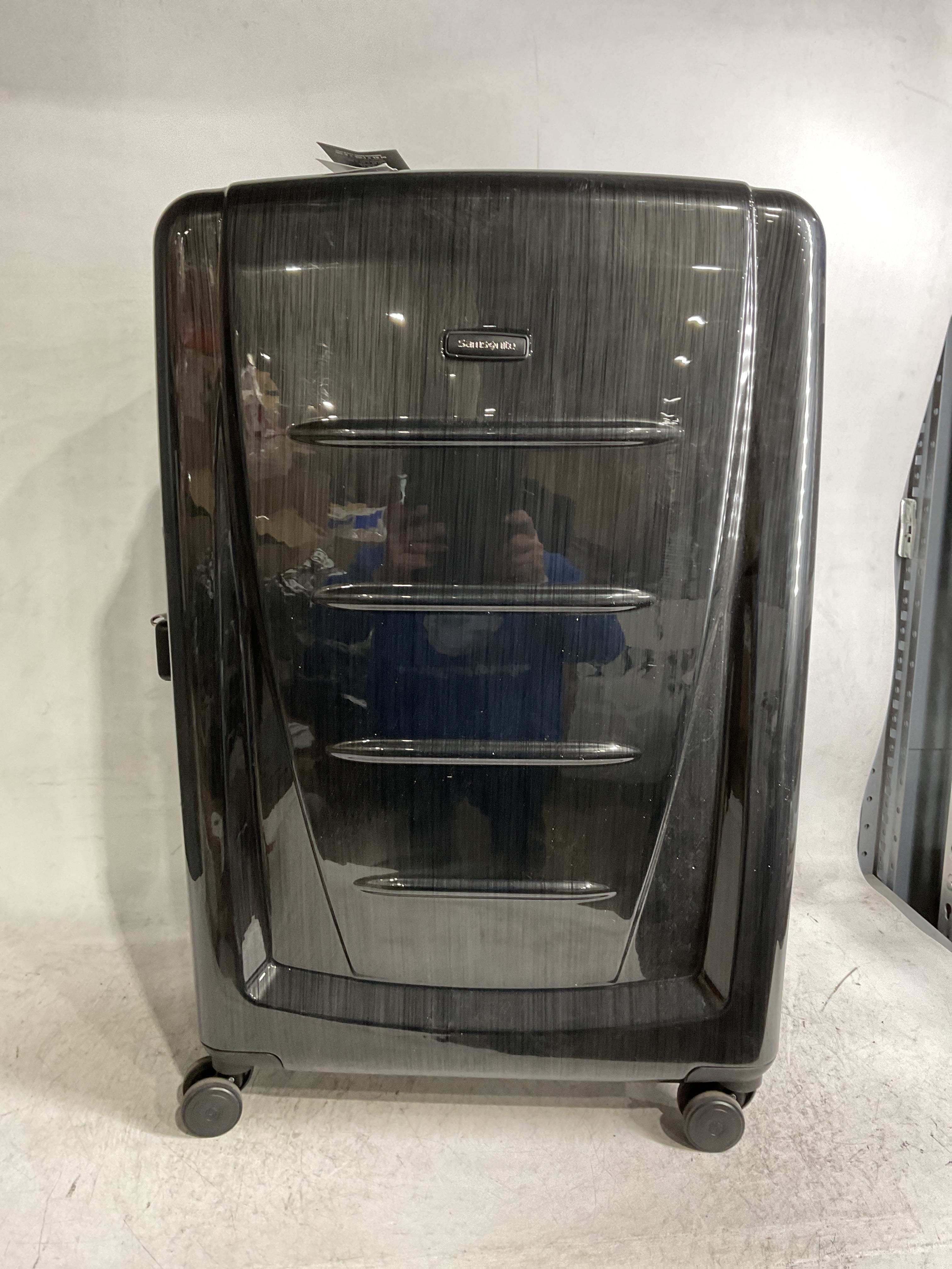 Samsonite Winfield 2 Hardside Luggage with 360 Spinner Wheels, TSA Lock, Airline Approved ( Brushed Anthracite , Checked-Large 28-Inch ) Brushed Anthracite Checked Large 28 Inch U25