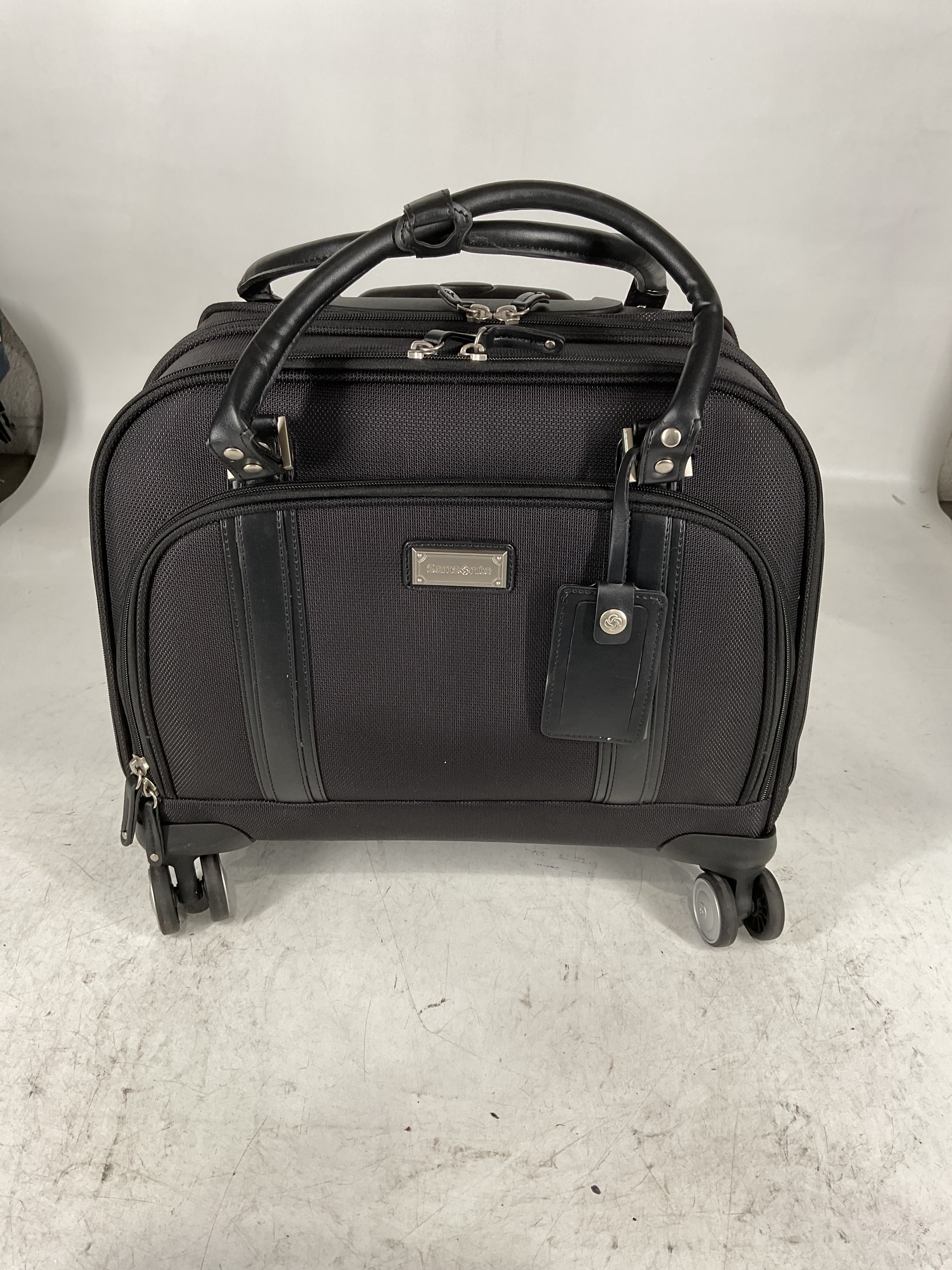 Samsonite Luggage Women's Spinner Mobile Office U17