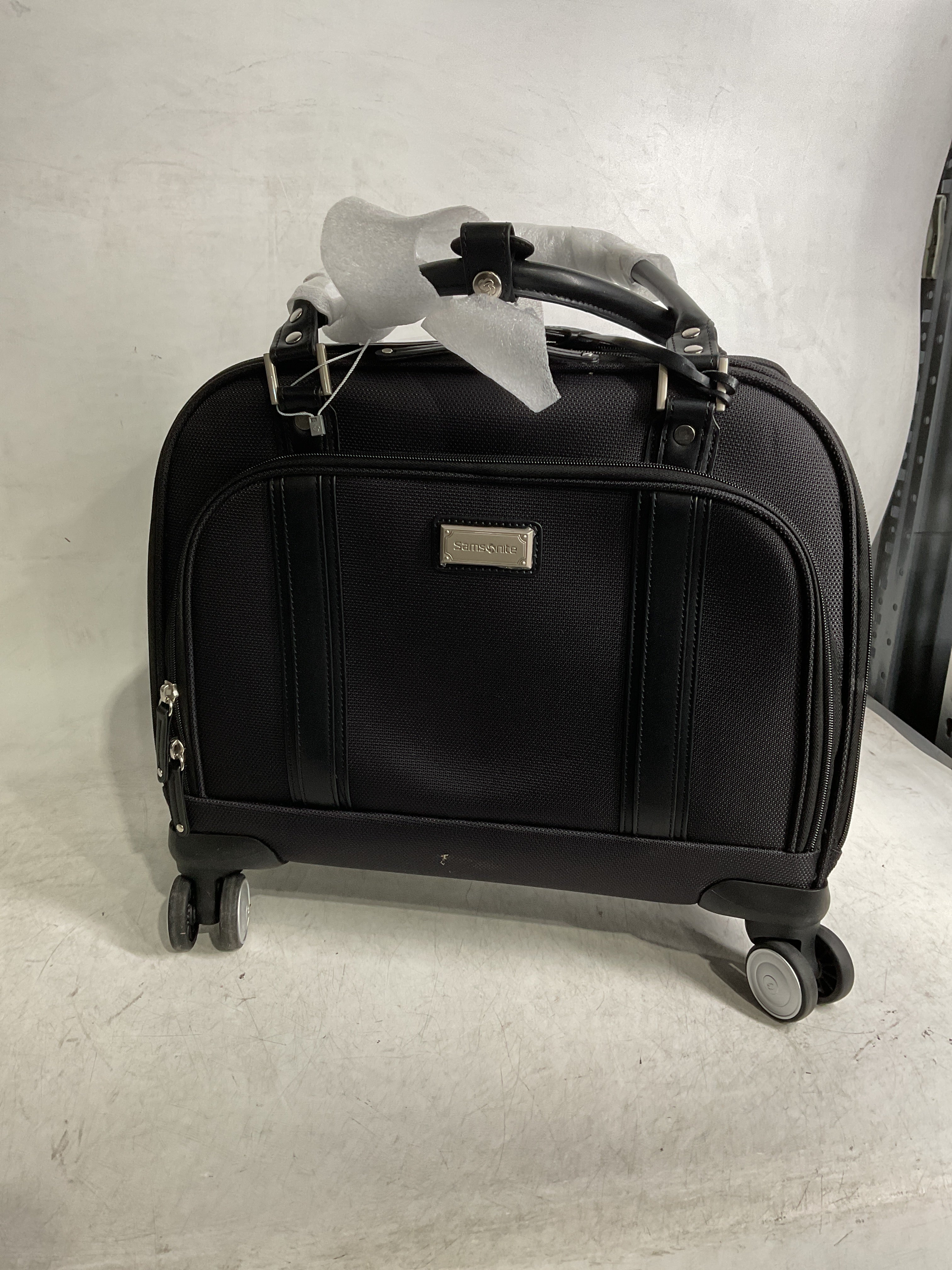 Samsonite Luggage Women's Spinner Mobile Office ( Black/Chrome , One Size ) Black/Chrome One Size U43