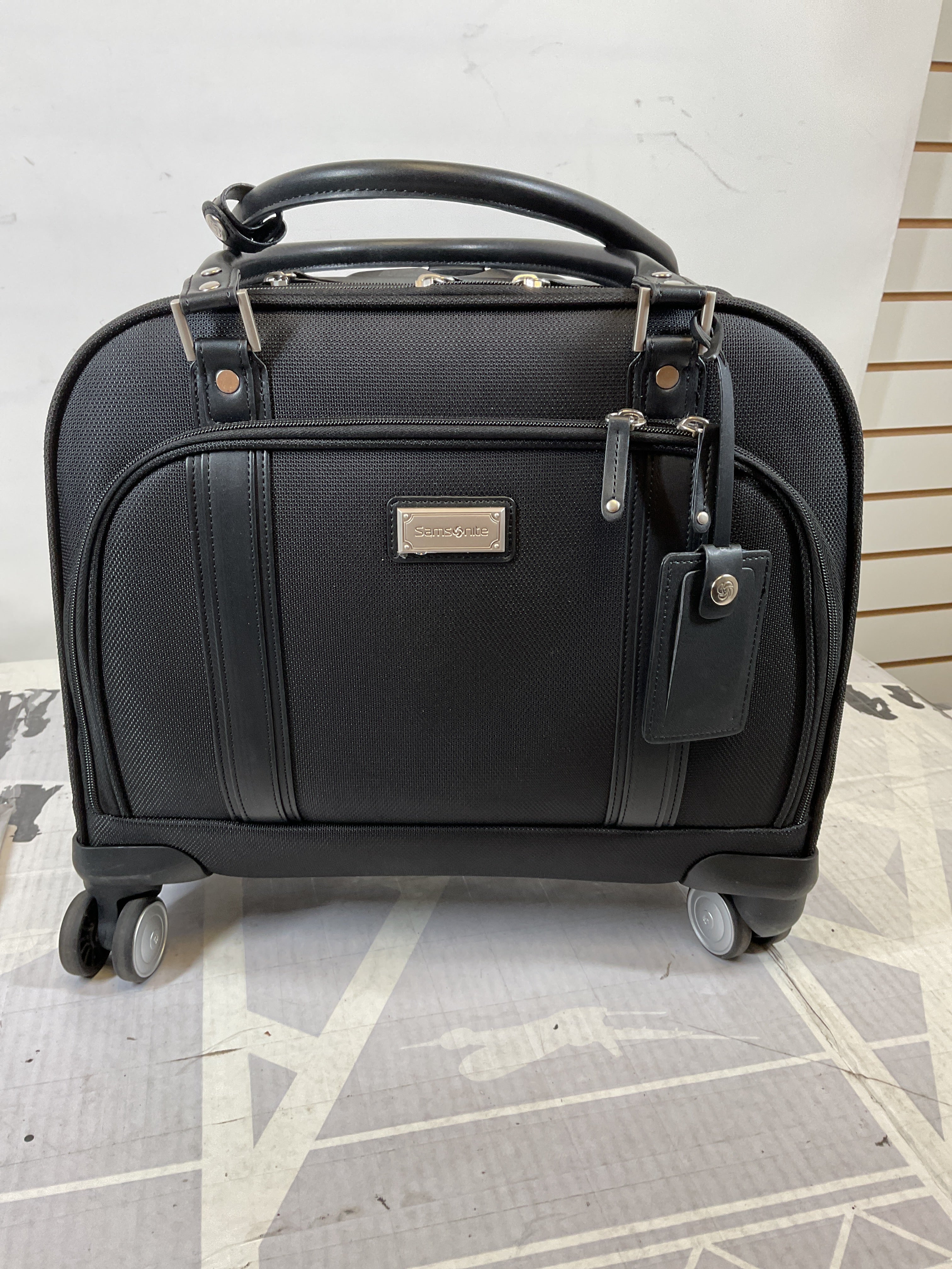 Samsonite Luggage Women's Spinner Mobile Office ( Black/Chrome , One Size ) Black/Chrome One Size U93