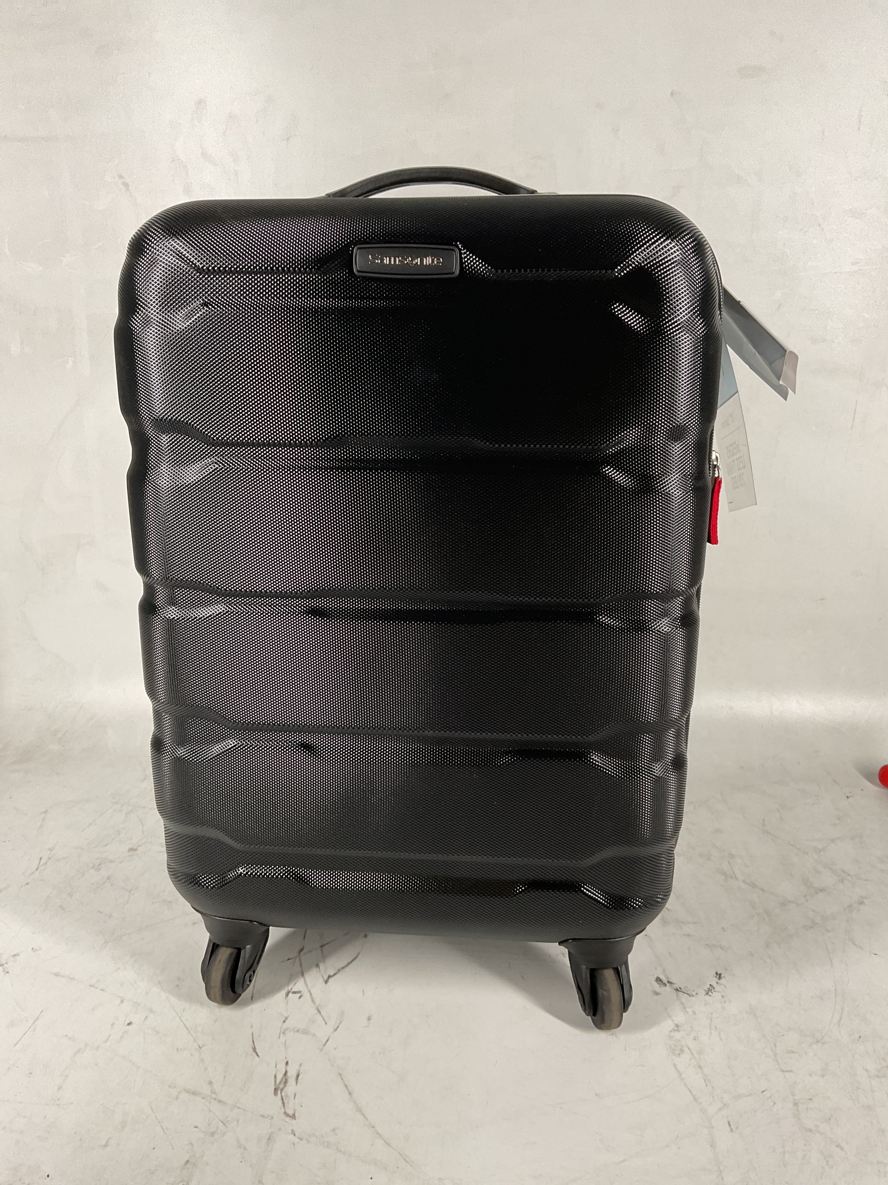 Samsonite Omni Pc Hardside Expandable Luggage with Spinner Wheels Black Carry On 20 Inch U23