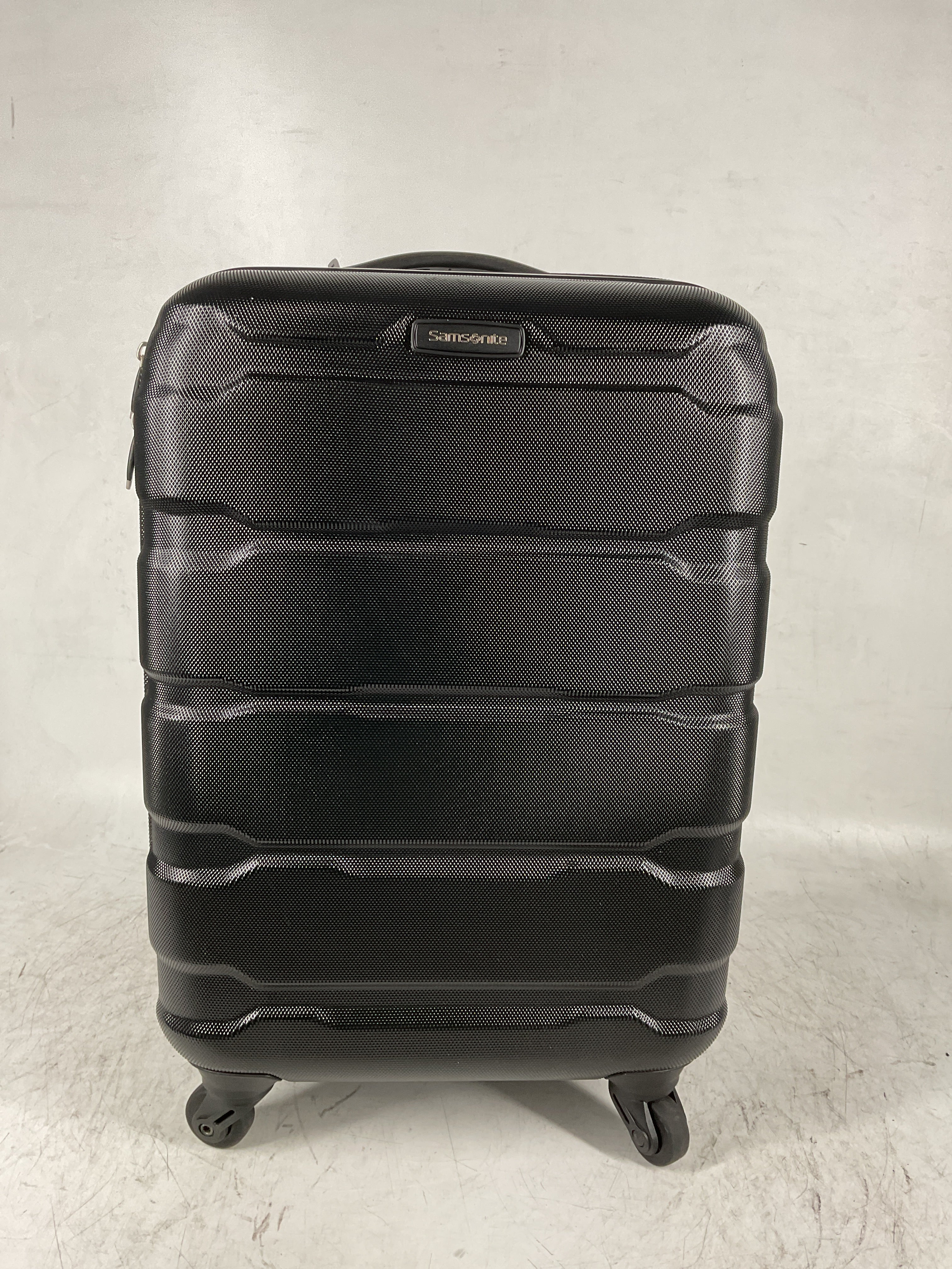 Samsonite Omni Pc Hardside Expandable Luggage with Spinner Wheels ( Black , Carry-On 20-Inch ) Black Carry On 20 Inch U31