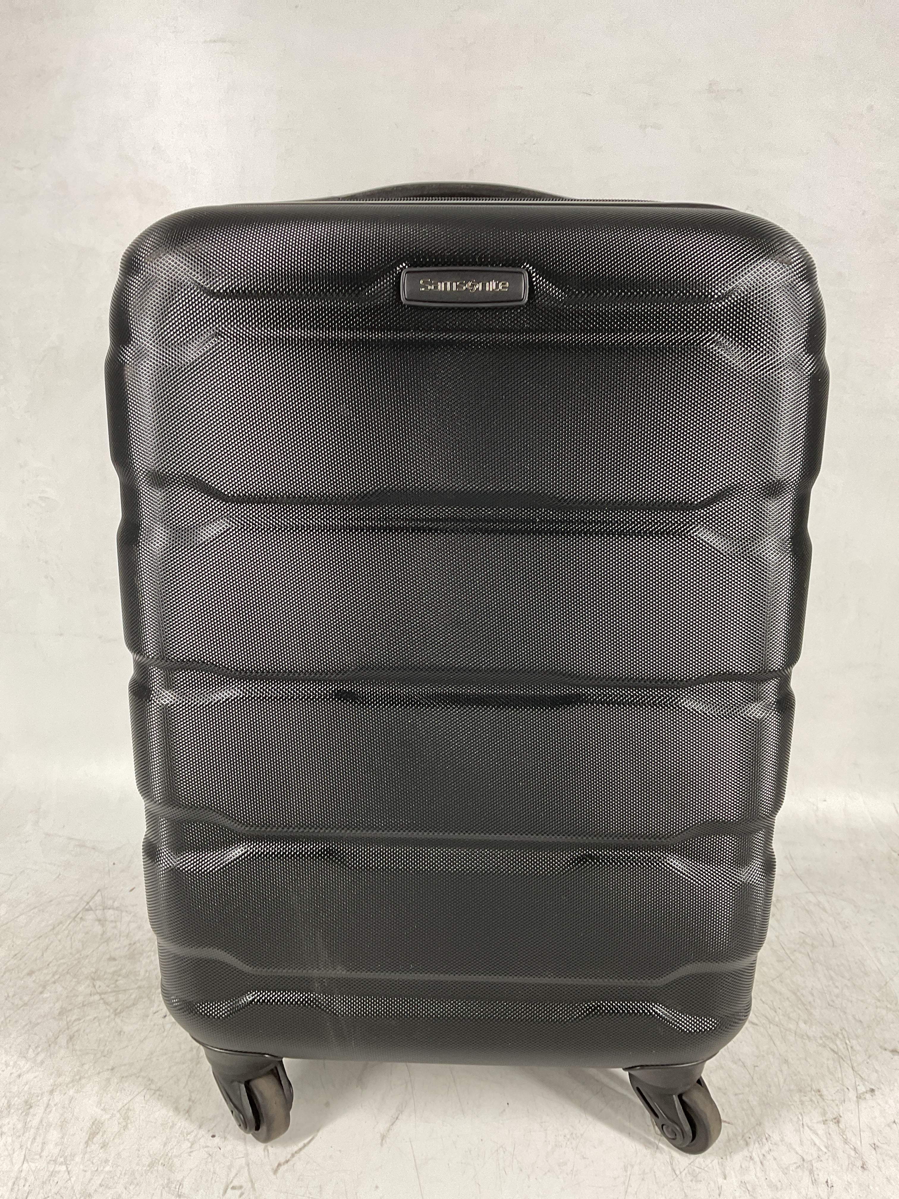 Samsonite Omni Pc Hardside Expandable Luggage with Spinner Wheels ( Black , Carry-On 20-Inch ) Black Carry On 20 Inch U33