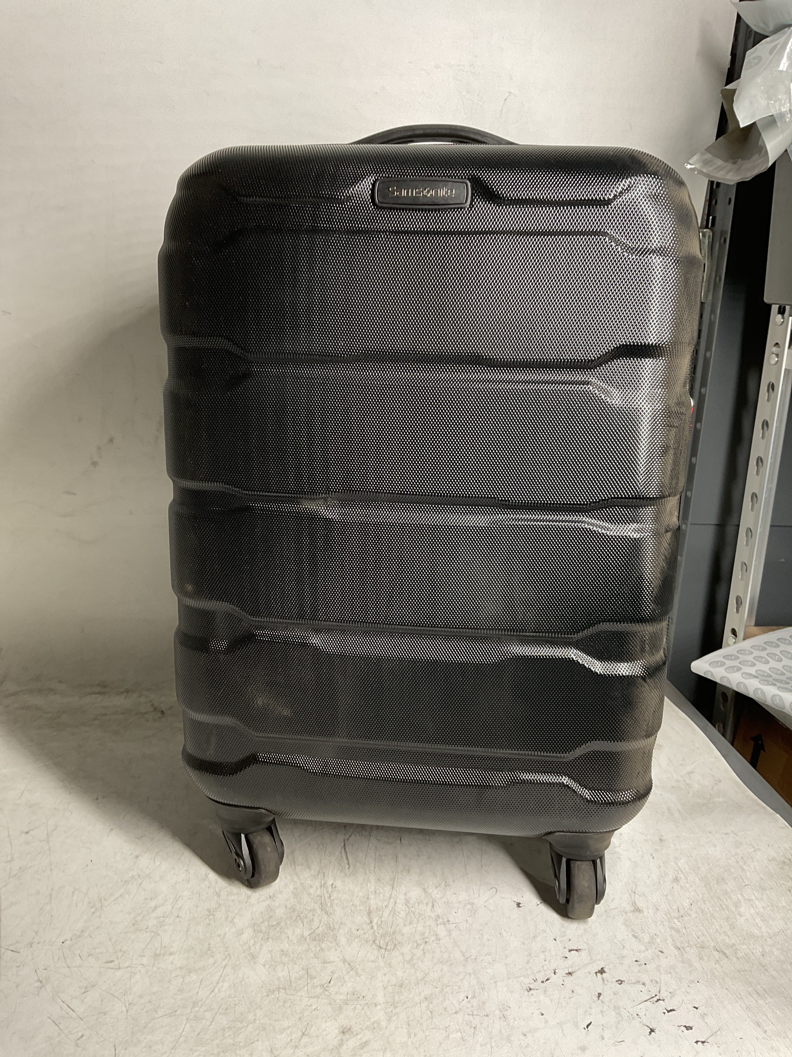 Samsonite Omni Pc Hardside Expandable Luggage with Spinner Wheels ( Black , Carry-On 20-Inch ) Black Carry On 20 Inch U36