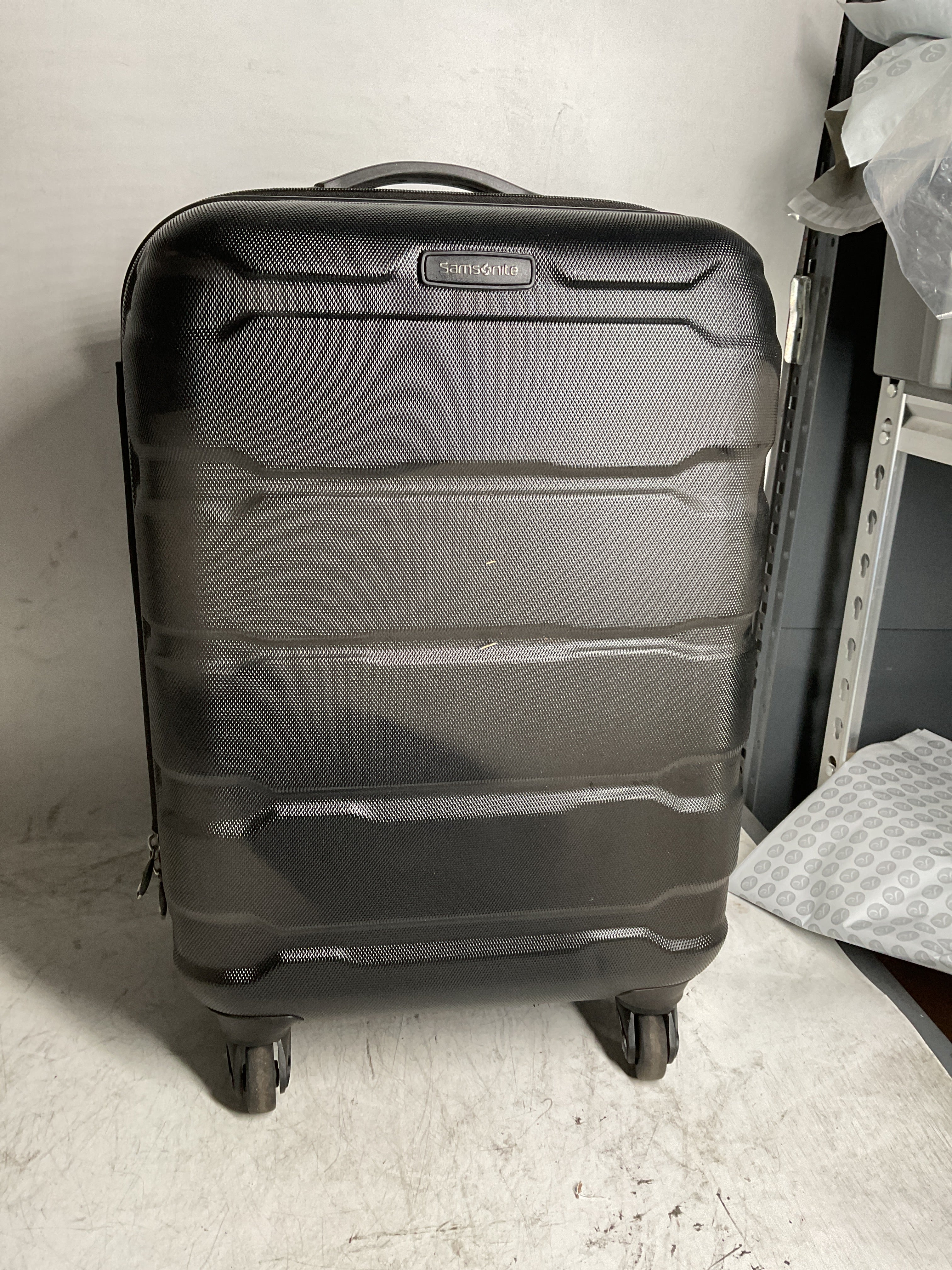Samsonite Omni Pc Hardside Expandable Luggage with Spinner Wheels ( Black , Carry-On 20-Inch ) Black Carry On 20 Inch U37
