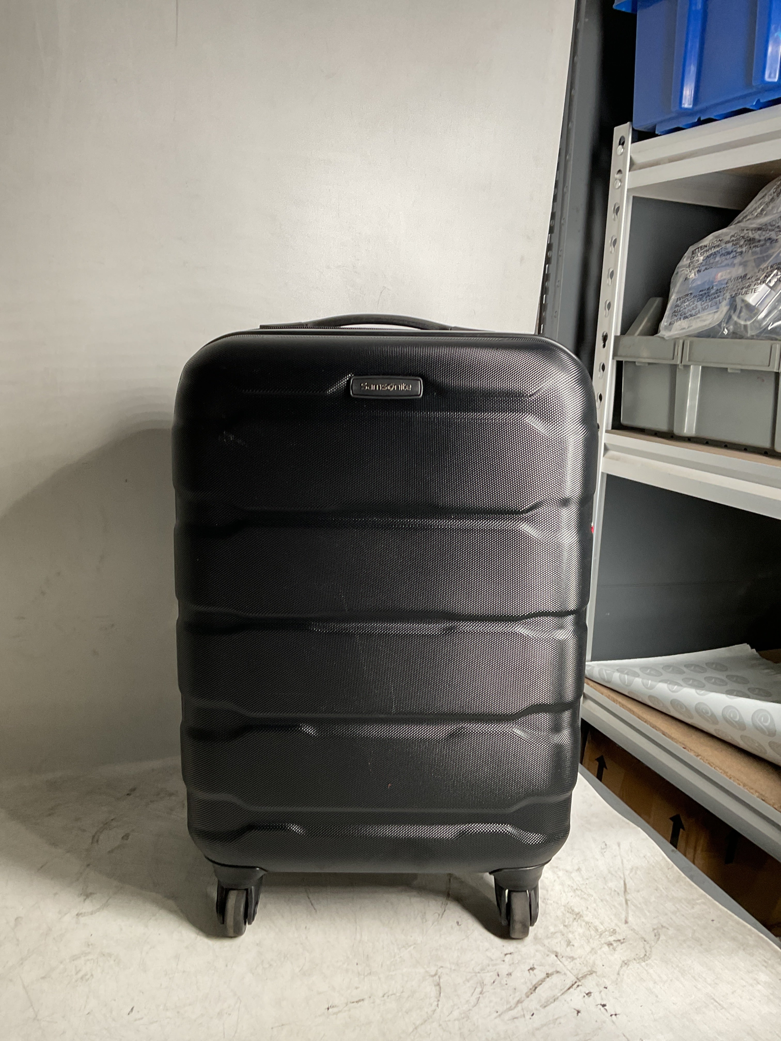 Samsonite Omni Pc Hardside Expandable Luggage with Spinner Wheels ( Black , Carry-On 20-Inch ) Black Carry On 20 Inch U41