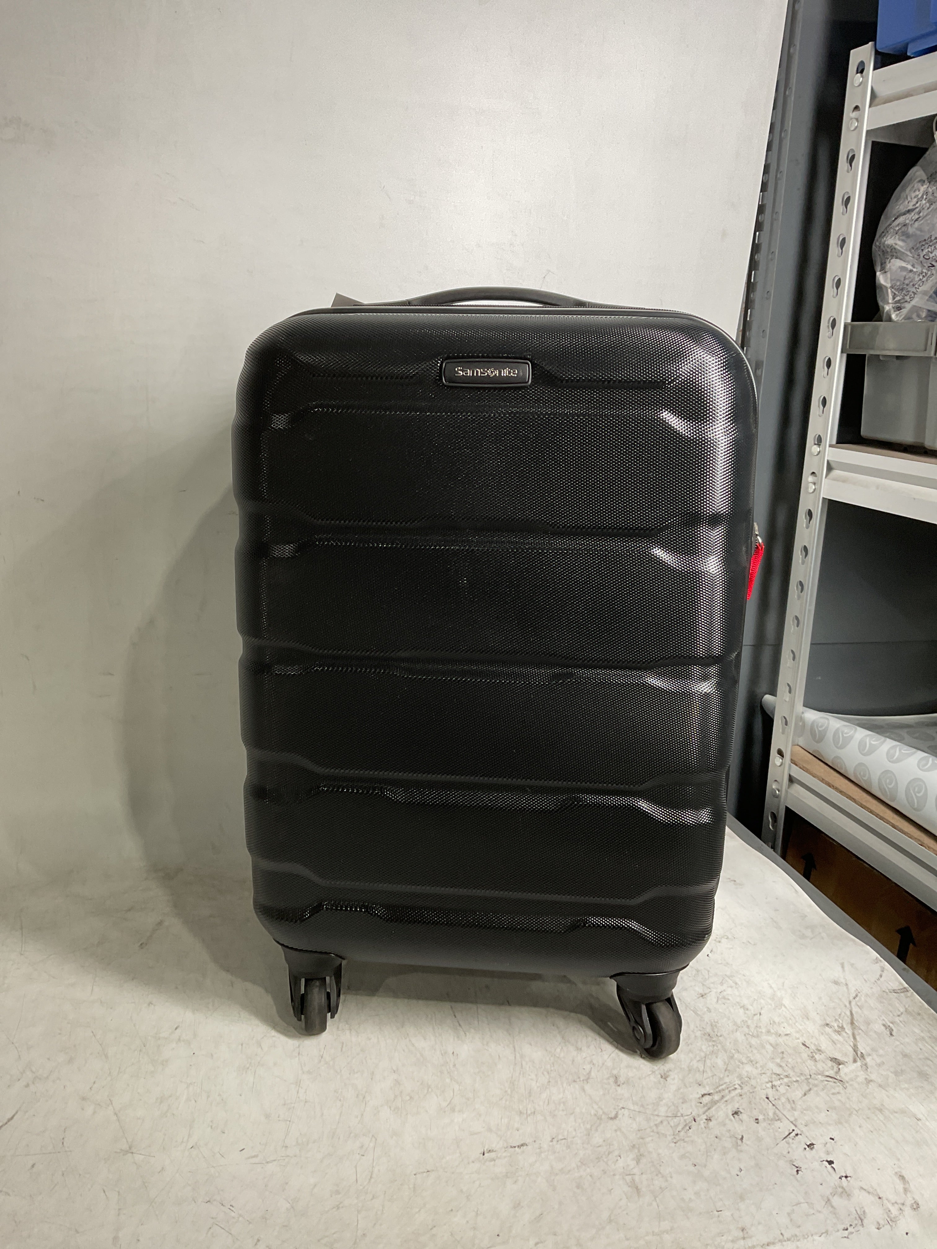 Samsonite Omni Pc Hardside Expandable Luggage with Spinner Wheels ( Black , Carry-On 20-Inch ) Black Carry On 20 Inch U43