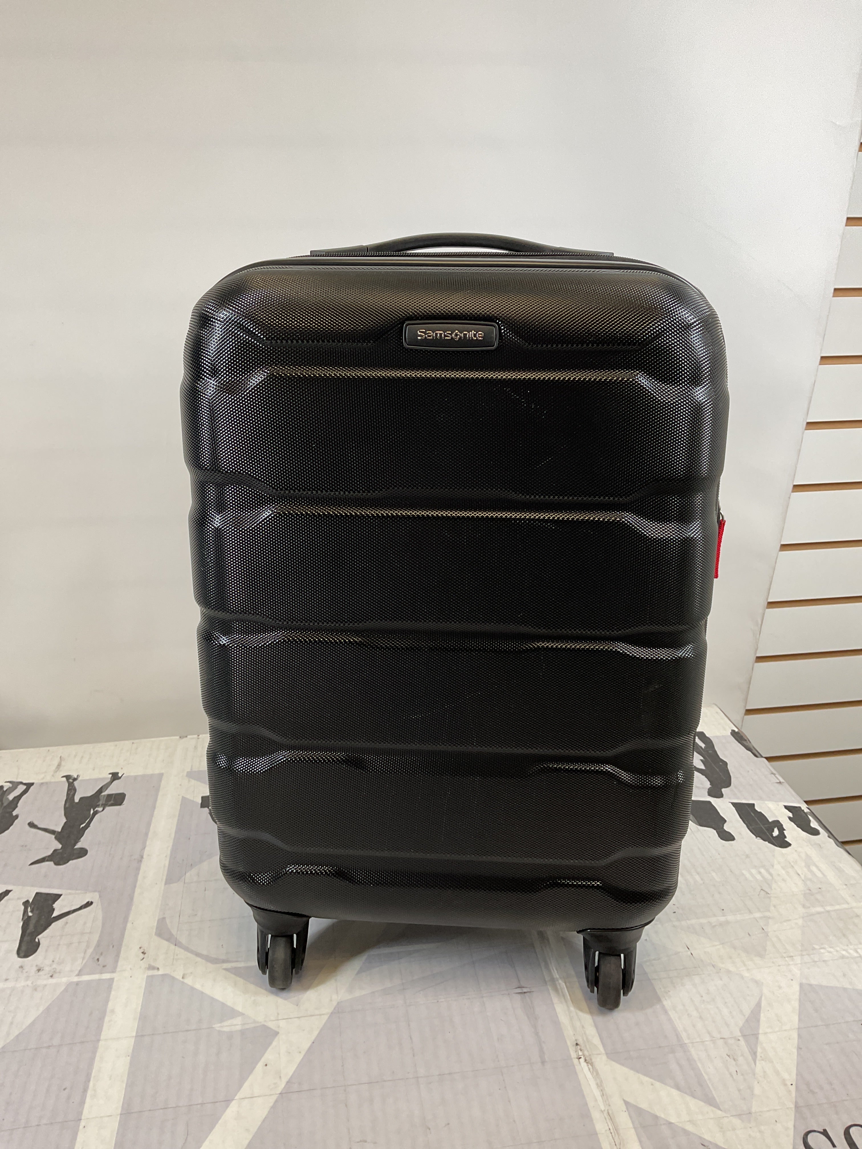 Samsonite Omni Carry-On 20-Inch PC Hardside Expandable Luggage with Spinner Wheels ( Black , Carry-On 20-Inch ) Black Carry On 20 Inch U63