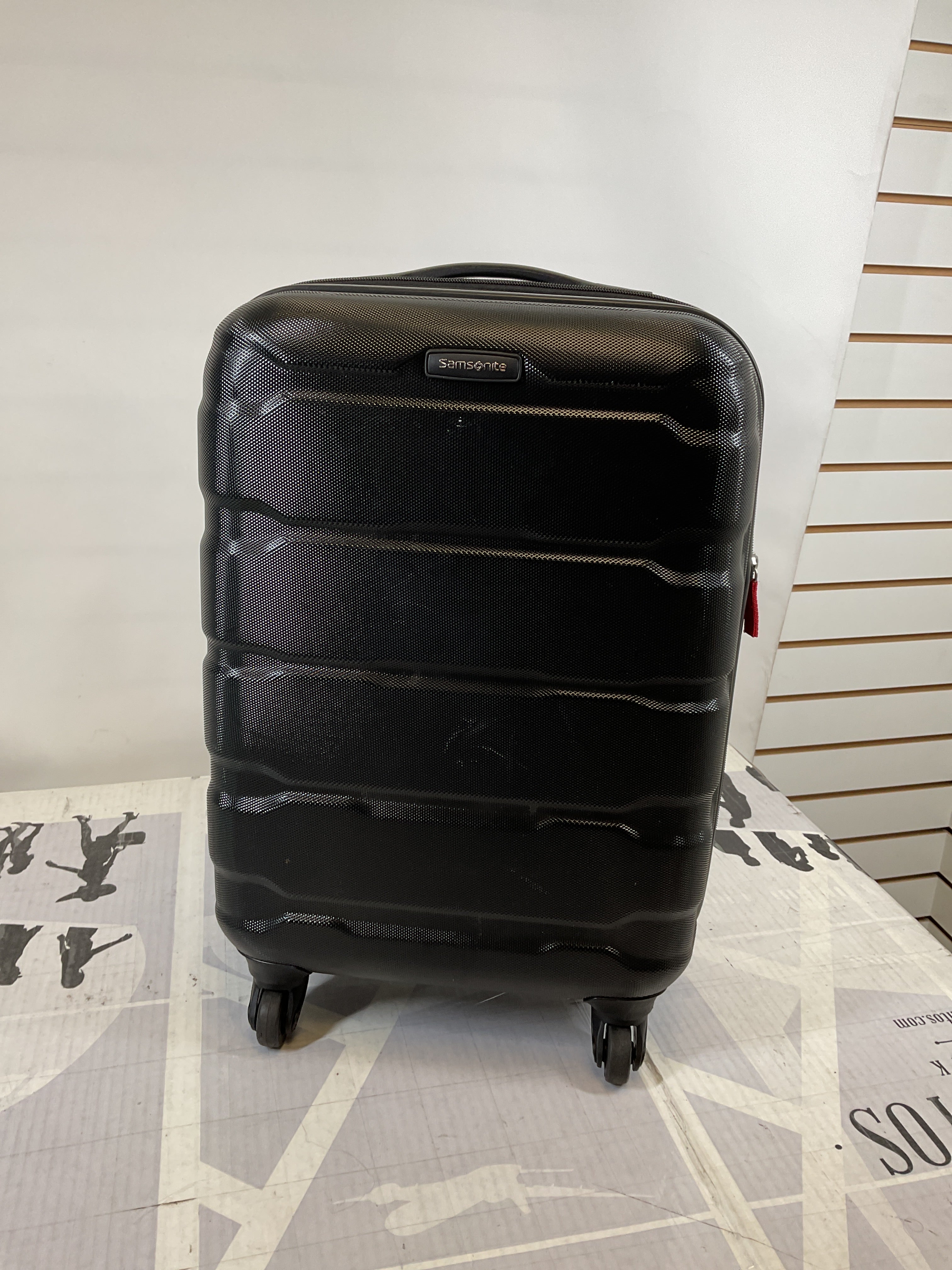 Samsonite Omni Carry-On 20-Inch PC Hardside Expandable Luggage with Spinner Wheels ( Black , Carry-On 20-Inch ) Black Carry On 20 Inch U64