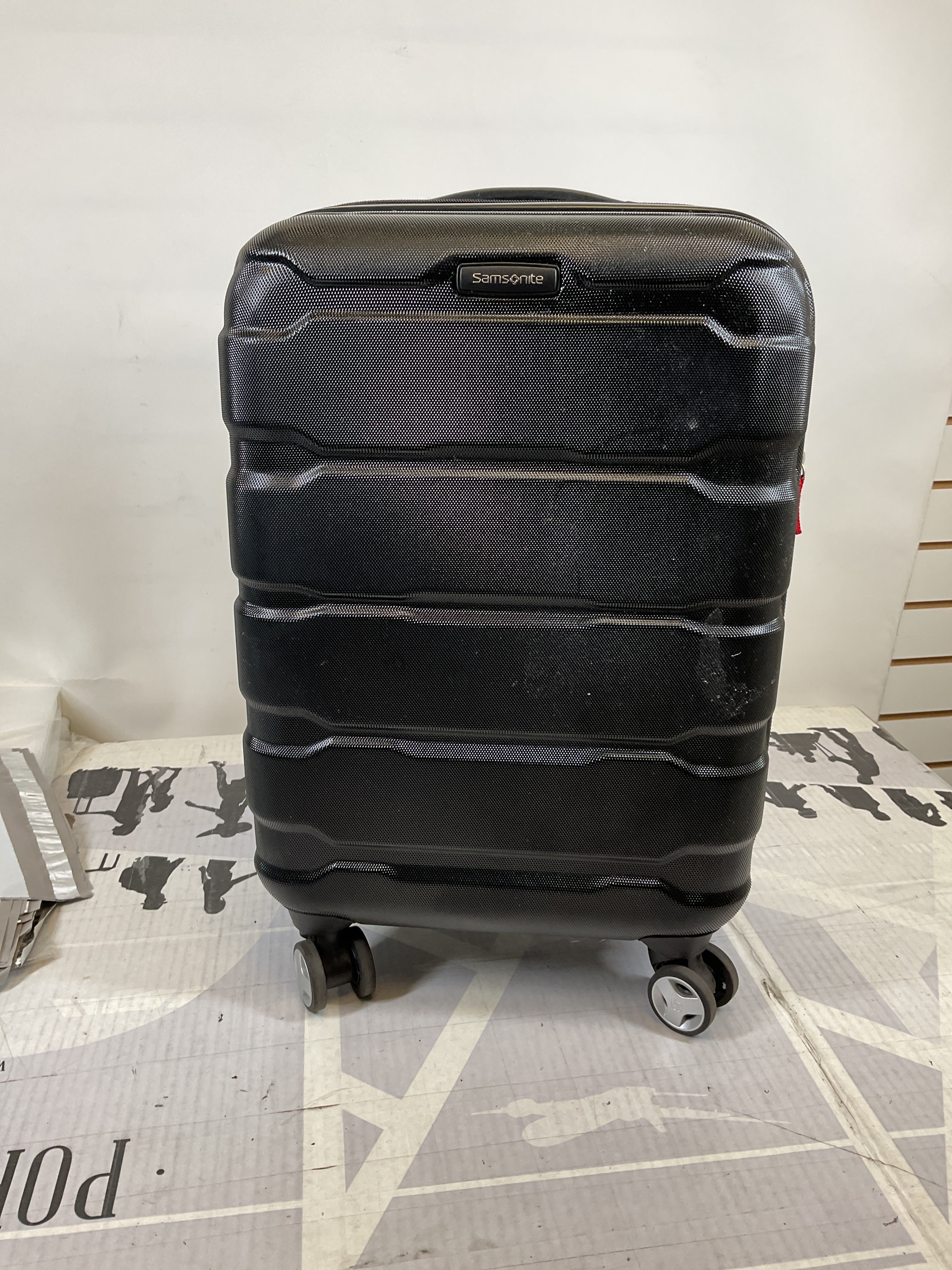 Samsonite Omni Carry-On 20-Inch PC Hardside Expandable Luggage with Spinner Wheels ( Black , Carry-On 20-Inch ) Black Carry On 20 Inch U65