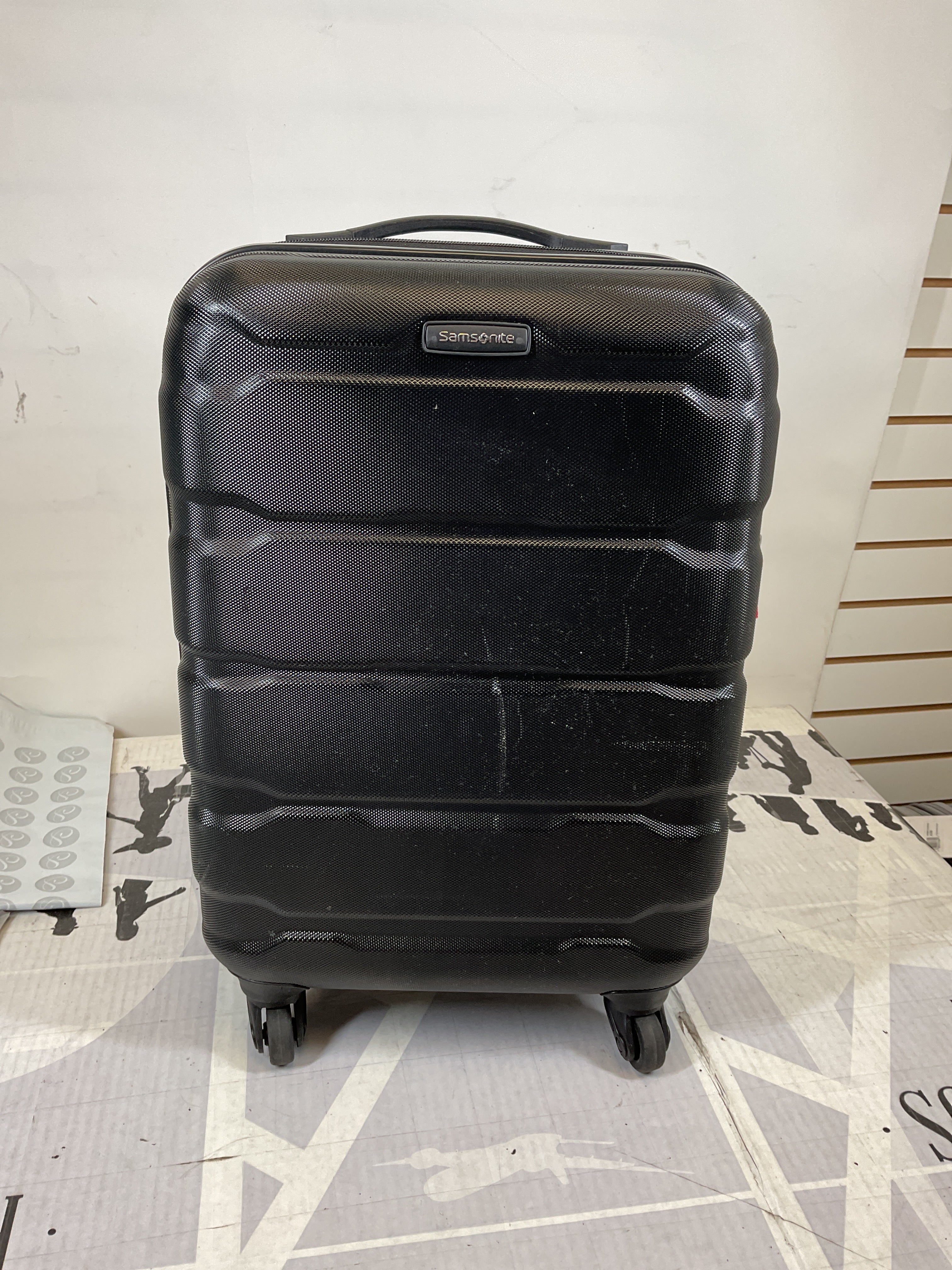 Samsonite Omni Carry-On 20-Inch PC Hardside Expandable Luggage with Spinner Wheels ( Black , Carry-On 20-Inch ) Black Carry On 20 Inch U67