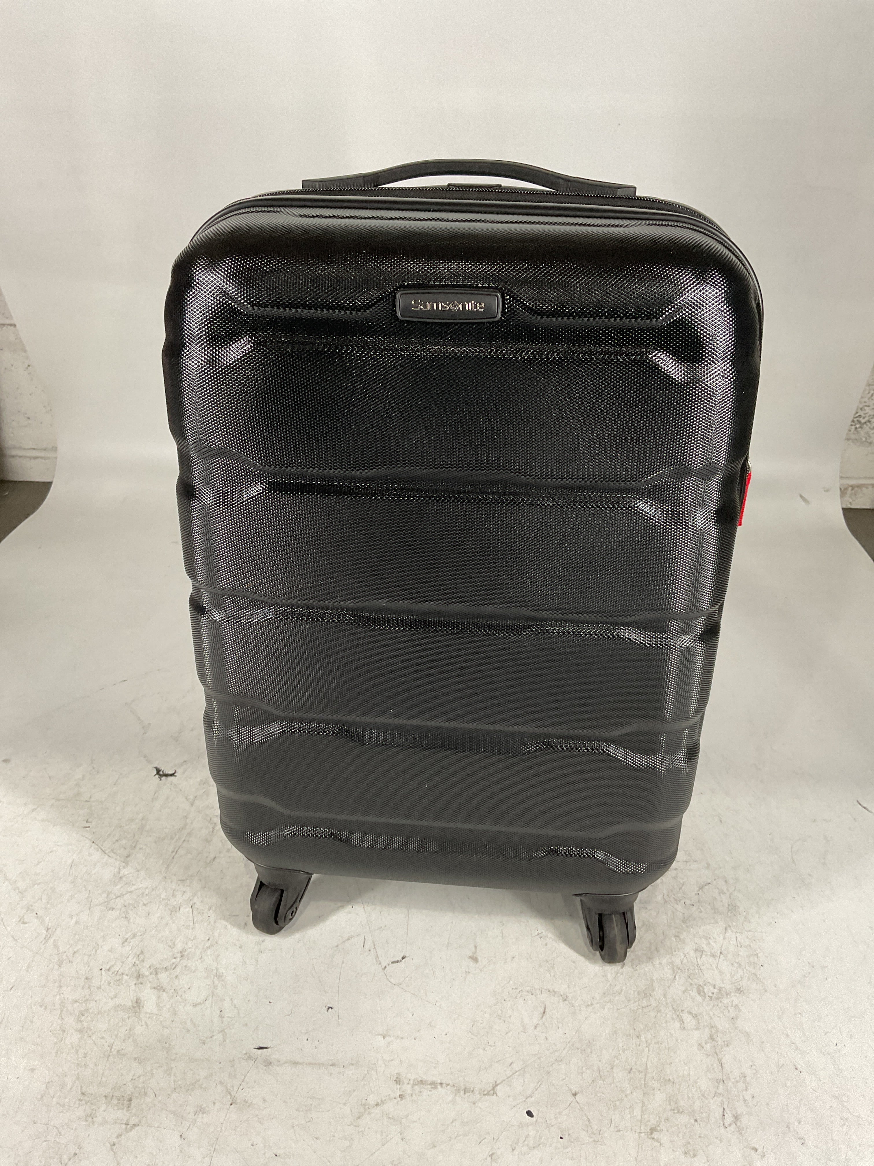 Samsonite Omni Pc Hardside Expandable Luggage with Spinner Wheels U7