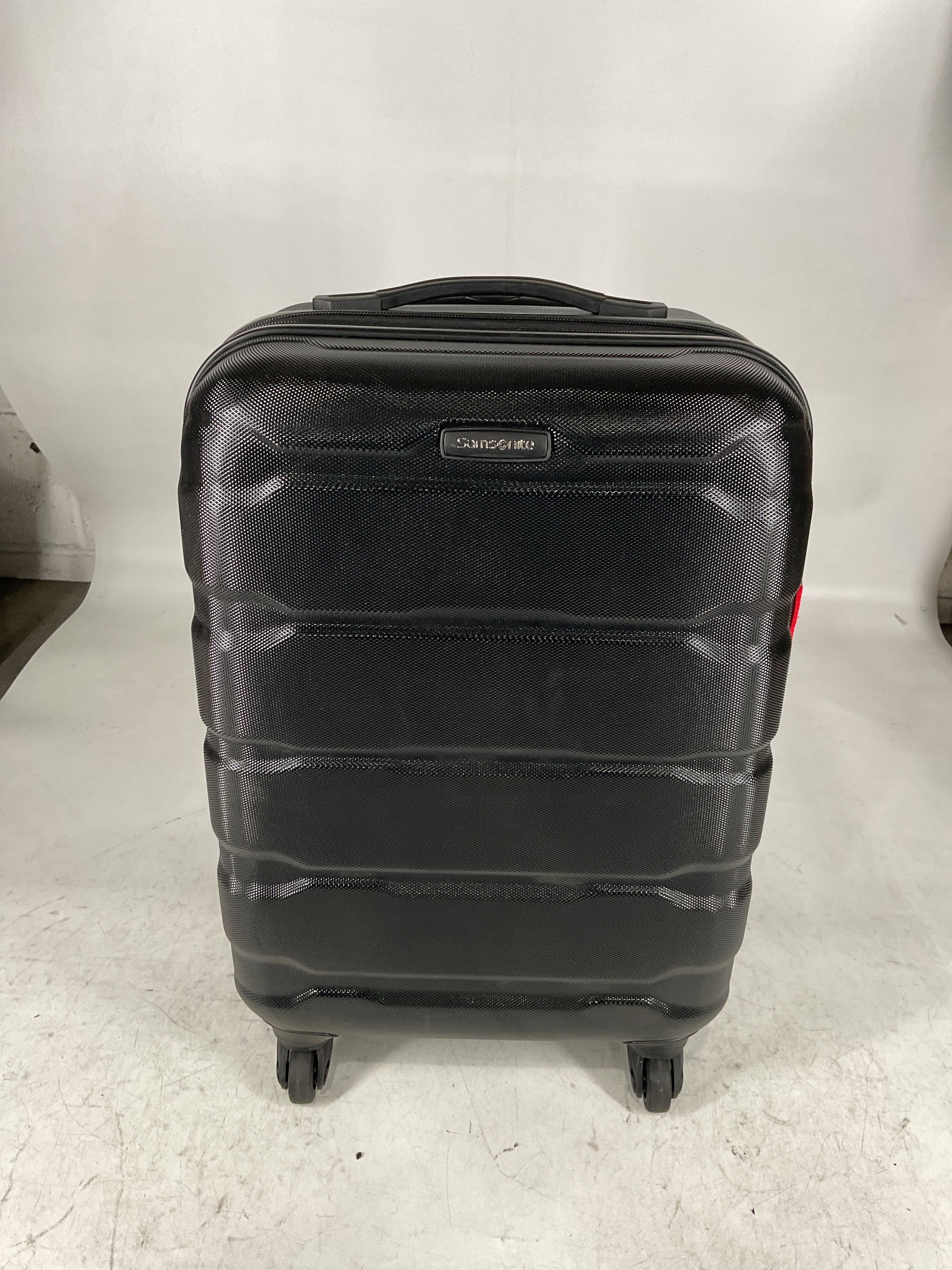 Samsonite Omni Pc Hardside Expandable Luggage with Spinner Wheels U8