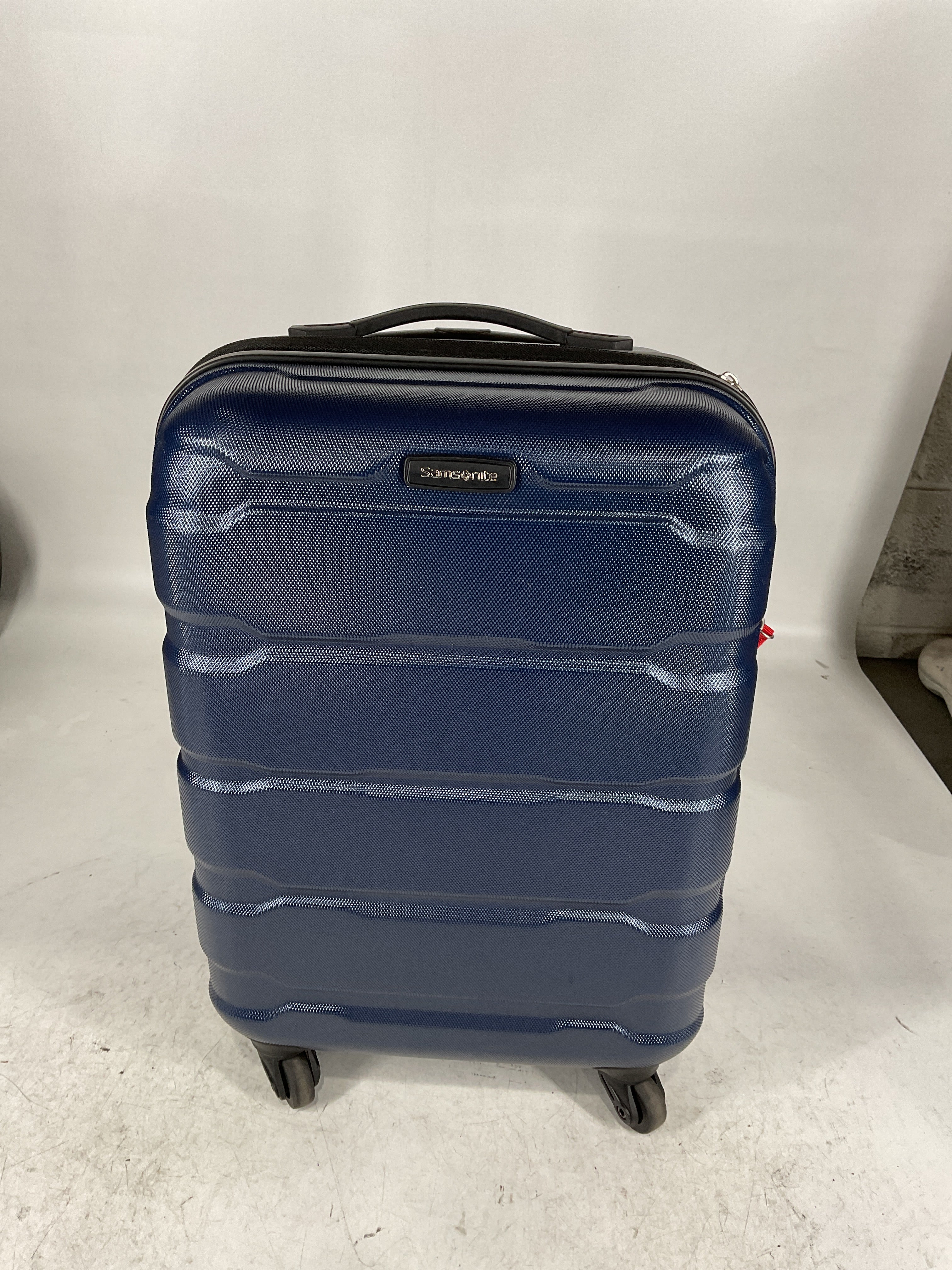 Samsonite Omni Pc Hardside Expandable Luggage with Spinner Wheels U21