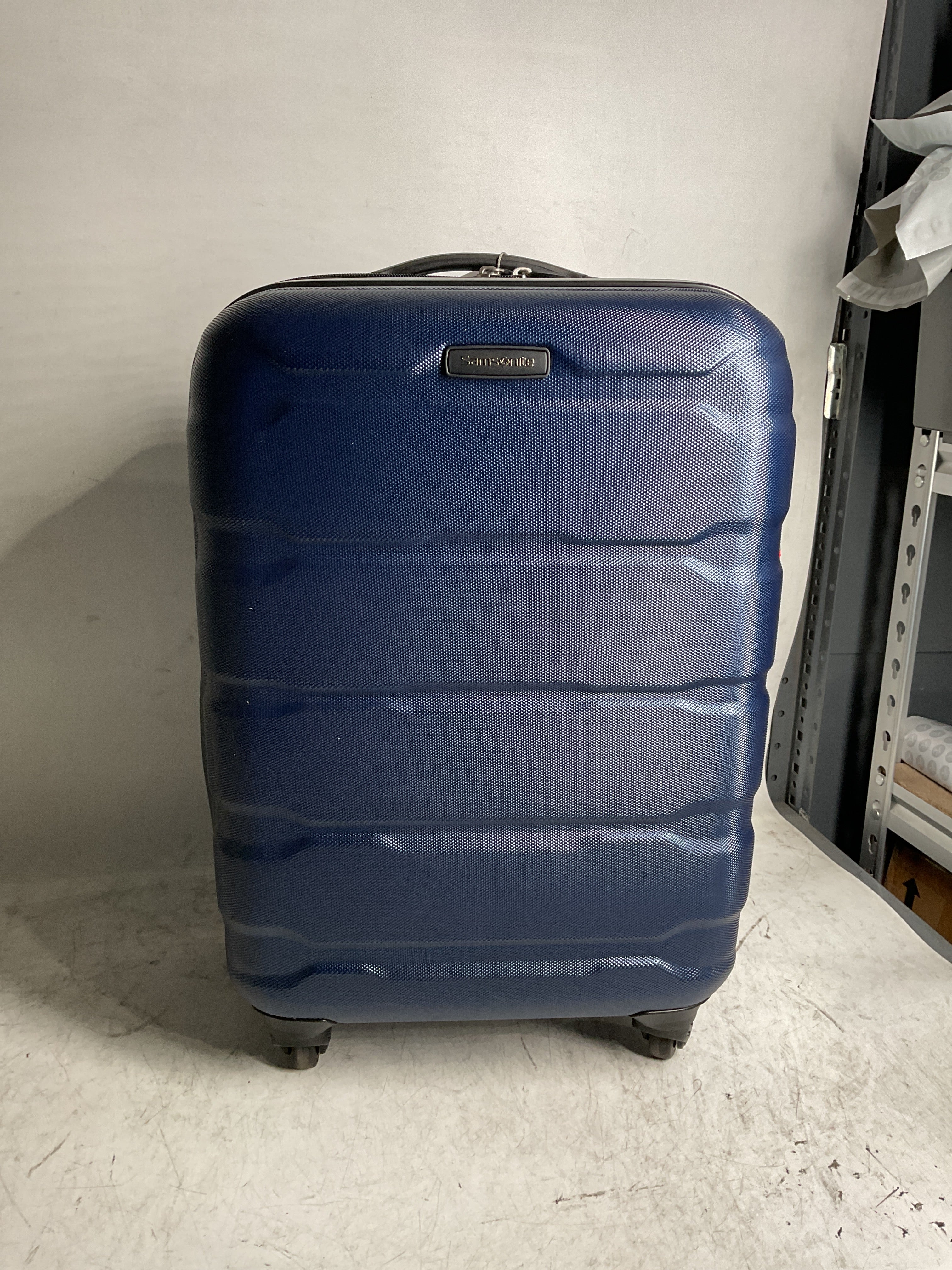 Samsonite Omni Pc Hardside Expandable Luggage with Spinner Wheels ( Navy , Carry-On 20-Inch ) Navy Carry On 20 Inch U55