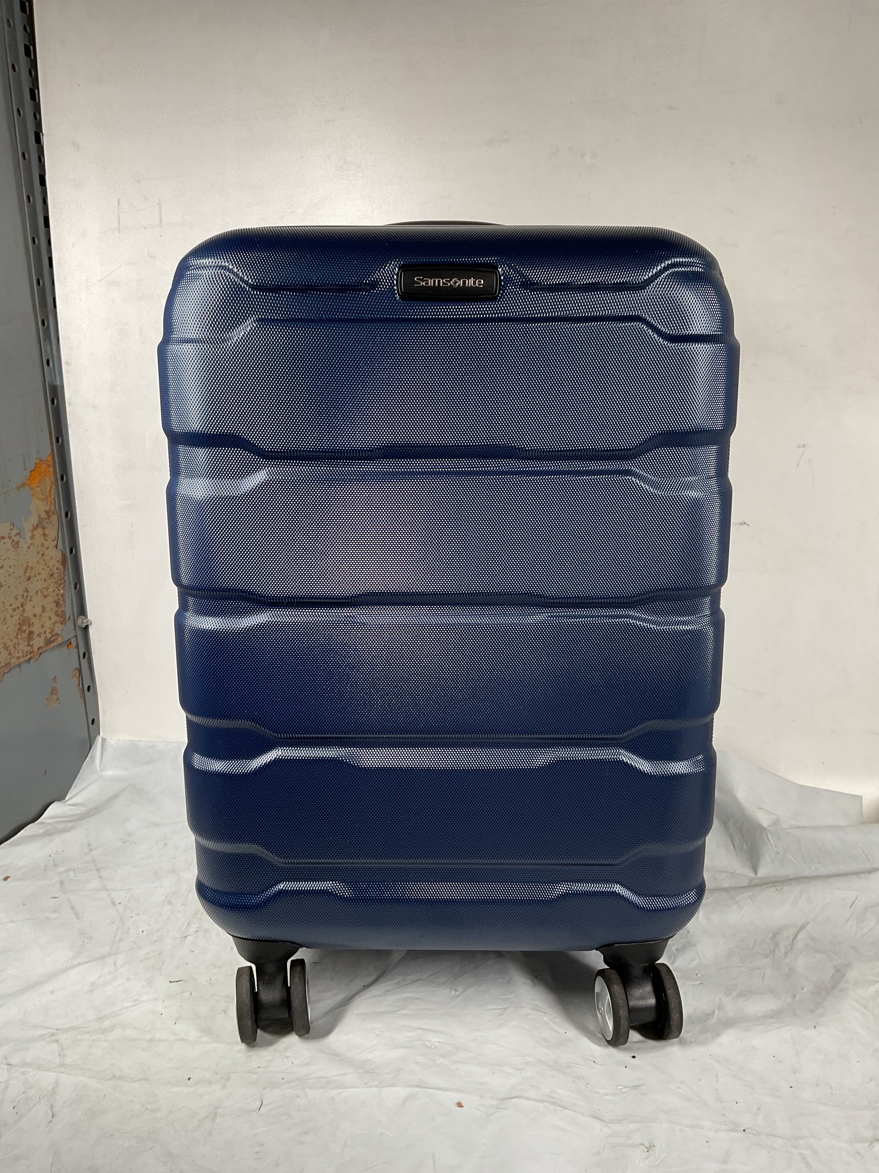 Samsonite Omni Carry-On 20-Inch PC Hardside Expandable Luggage with Spinner Wheels ( Navy , Carry-On 20-Inch ) Navy Carry On 20 Inch U82