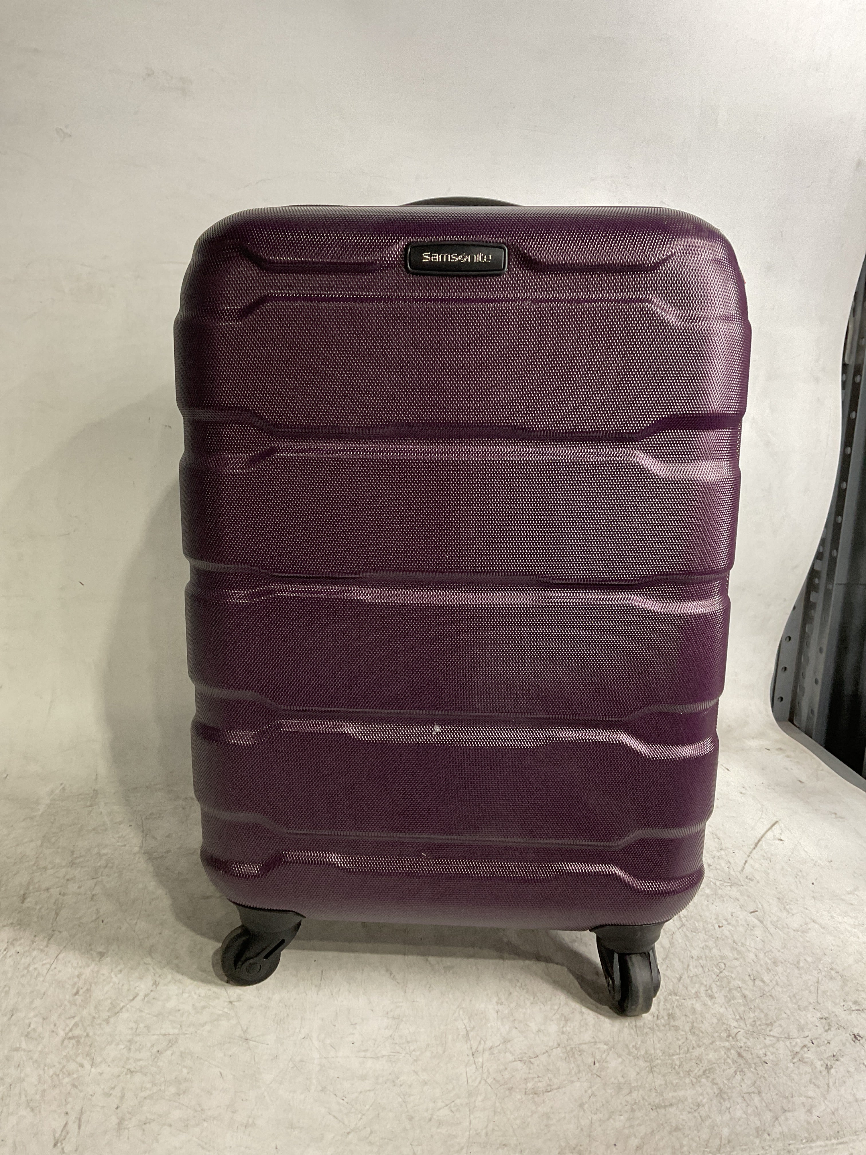 Samsonite Omni Pc Hardside Expandable Luggage with Spinner Wheels ( Purple , Carry-On 20-Inch ) Purple Carry On 20 Inch U49