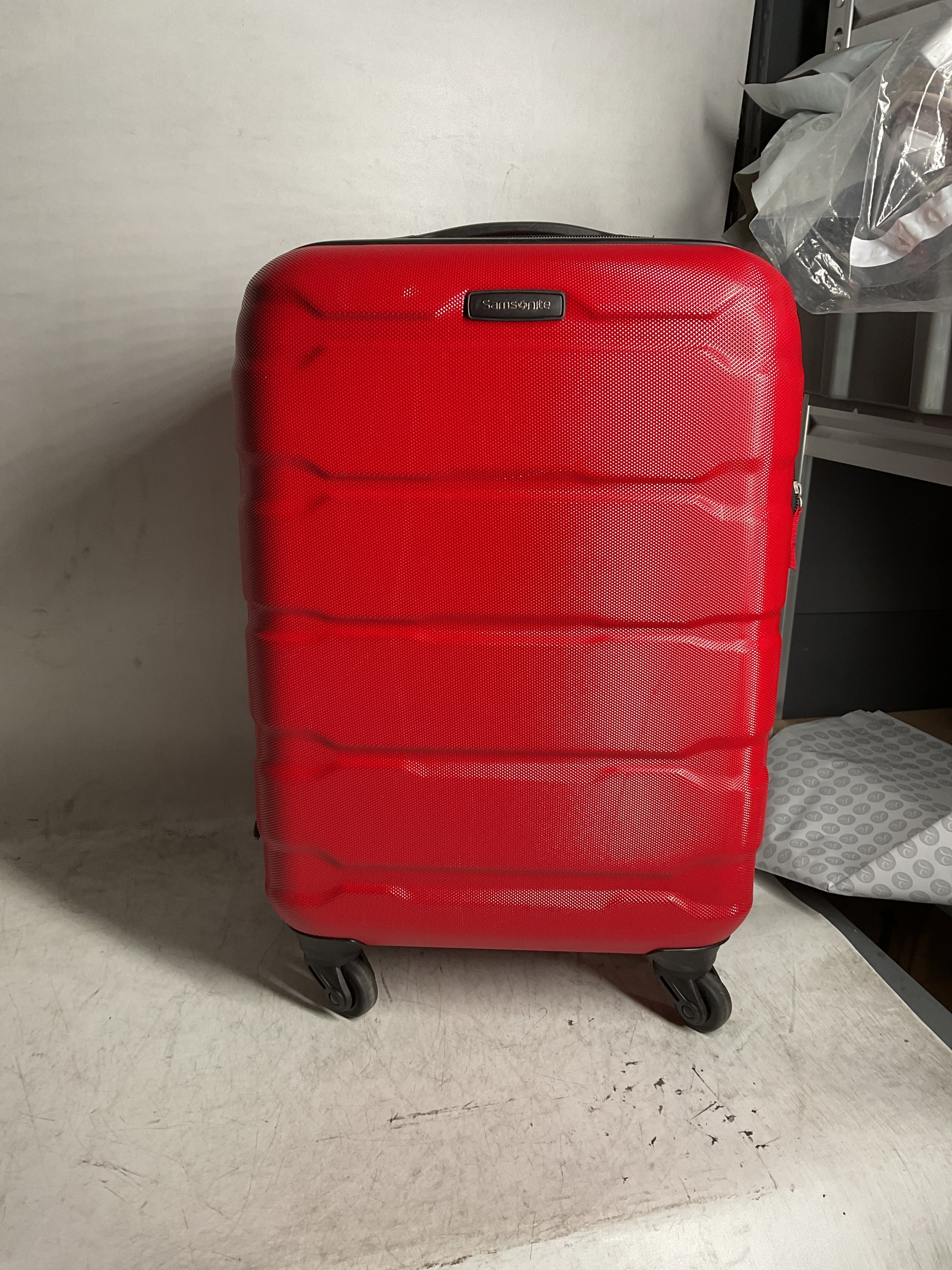 Samsonite Omni Pc Hardside Expandable Luggage with Spinner Wheels ( Red , Carry-On 20-Inch ) Red Carry On 20 Inch U2