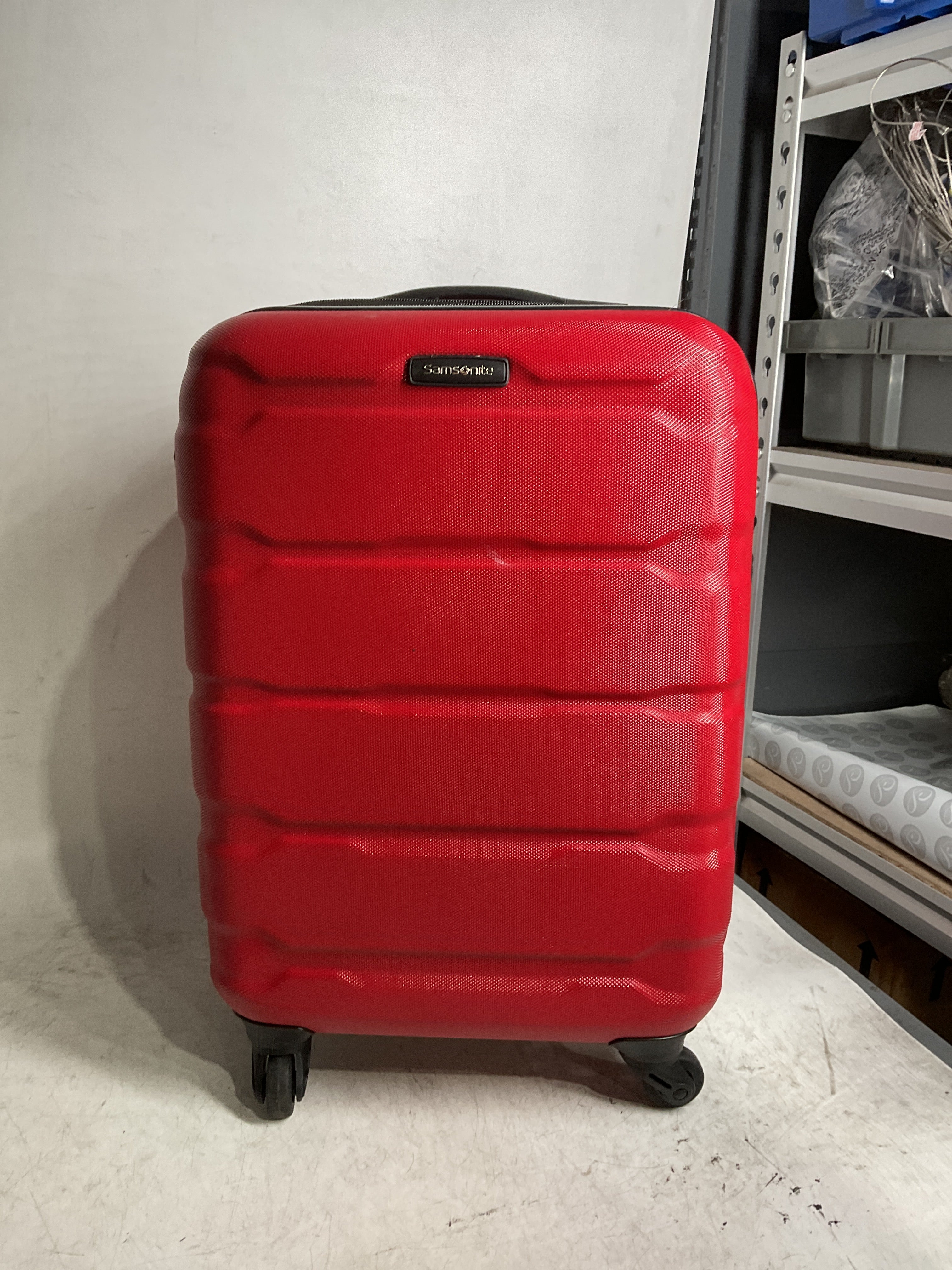 Samsonite Omni Pc Hardside Expandable Luggage with Spinner Wheels ( Red , Carry-On 20-Inch ) Red Carry On 20 Inch U3