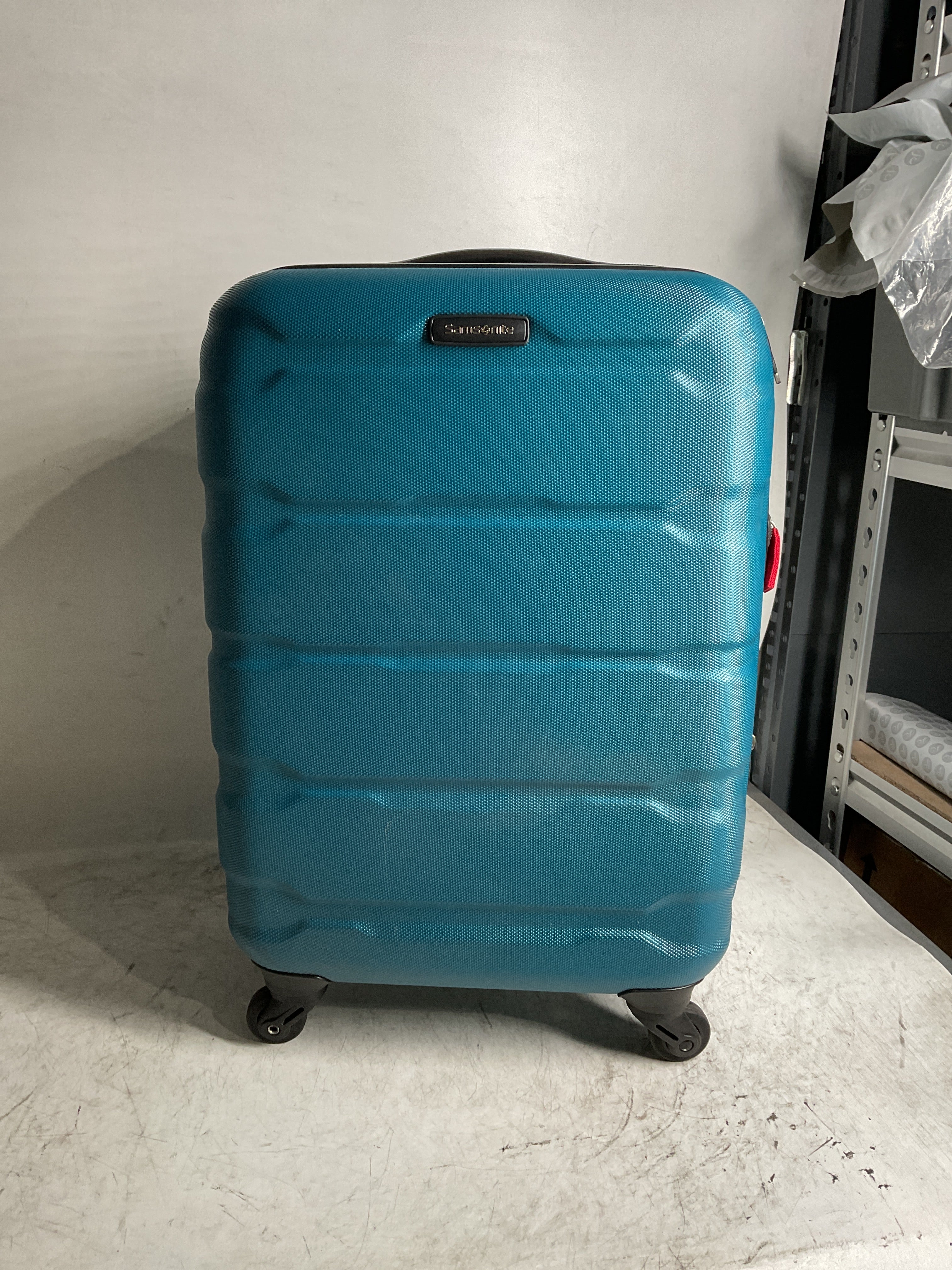 Samsonite Omni Pc Hardside Expandable Luggage with Spinner Wheels ( Caribbean Blue , Carry-On 20-Inch ) Caribbean Blue Carry On 20 Inch U22