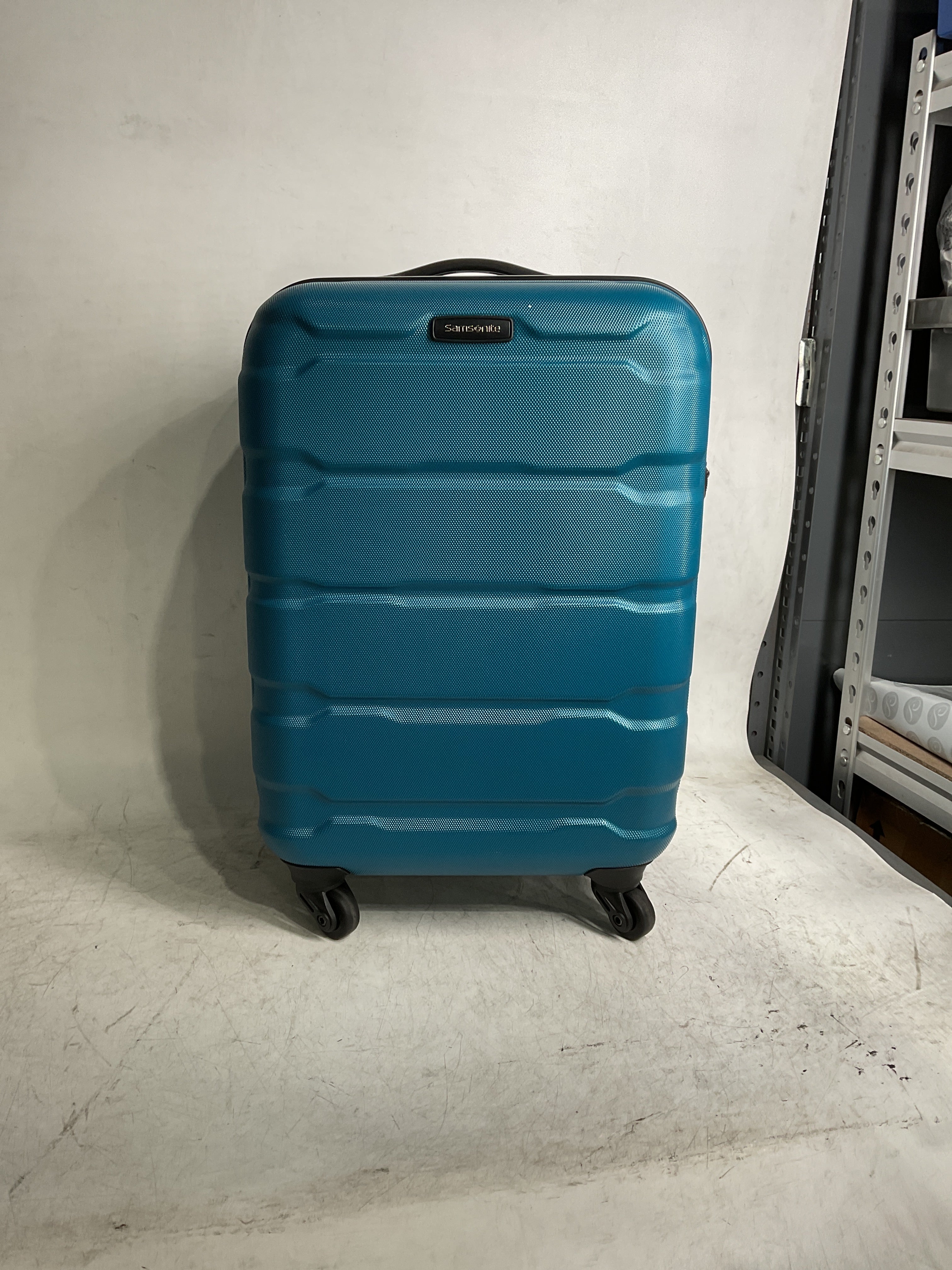 Samsonite Omni Pc Hardside Expandable Luggage with Spinner Wheels ( Caribbean Blue , Carry-On 20-Inch ) Caribbean Blue Carry On 20 Inch U24