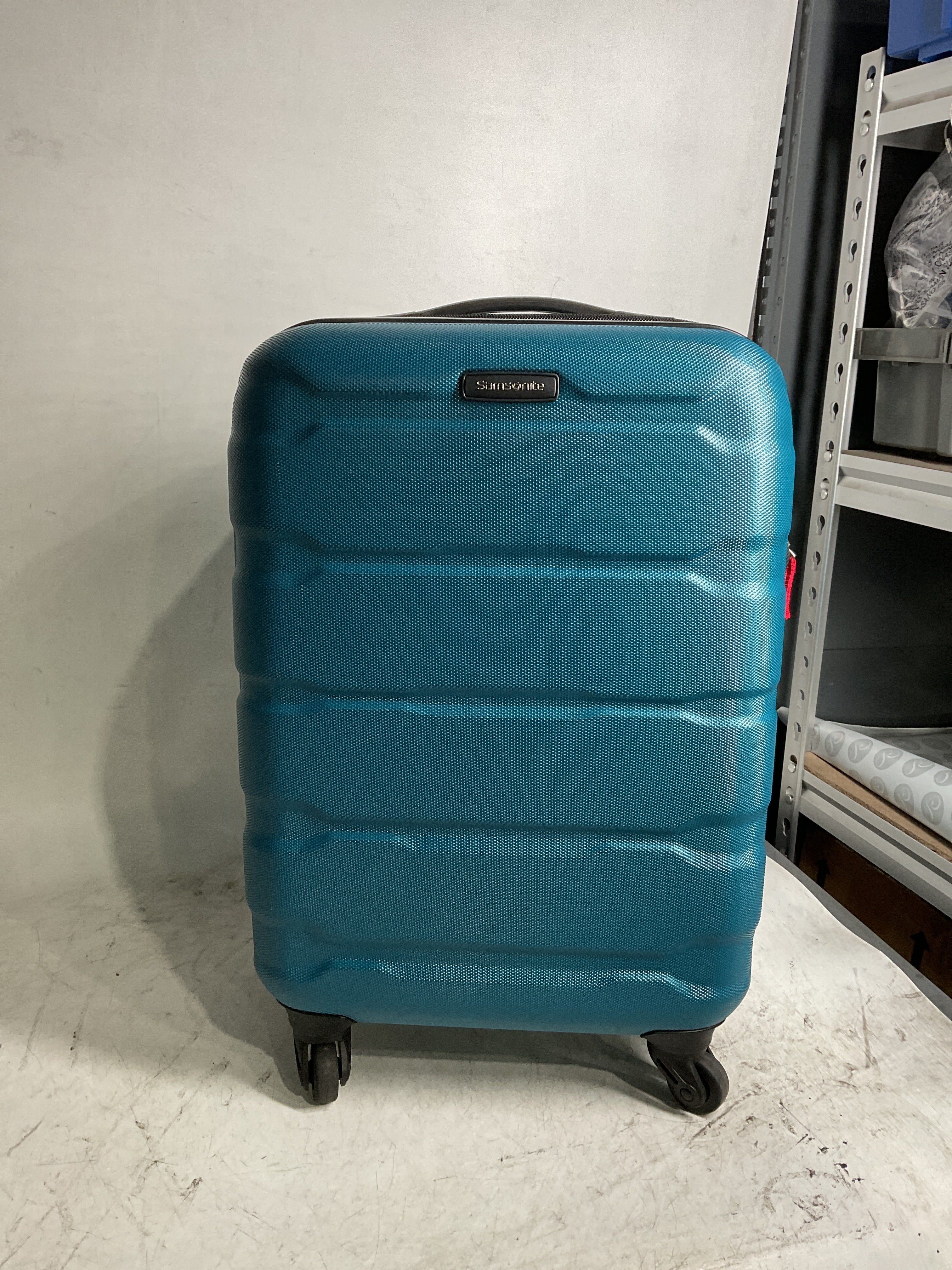 Samsonite Omni Pc Hardside Expandable Luggage with Spinner Wheels ( Caribbean Blue , Carry-On 20-Inch ) Caribbean Blue Carry On 20 Inch U25