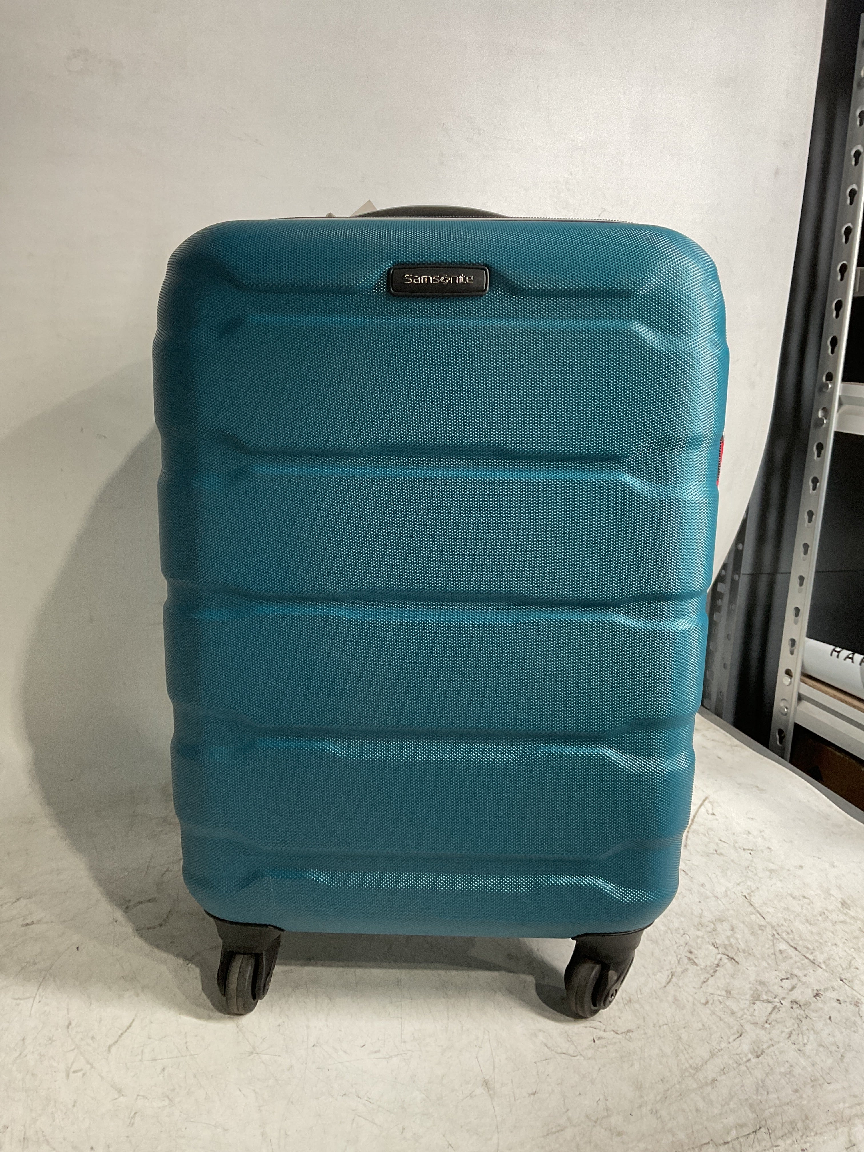 Samsonite Omni Pc Hardside Expandable Luggage with Spinner Wheels ( Caribbean Blue , Carry-On 20-Inch ) Caribbean Blue Carry On 20 Inch U26