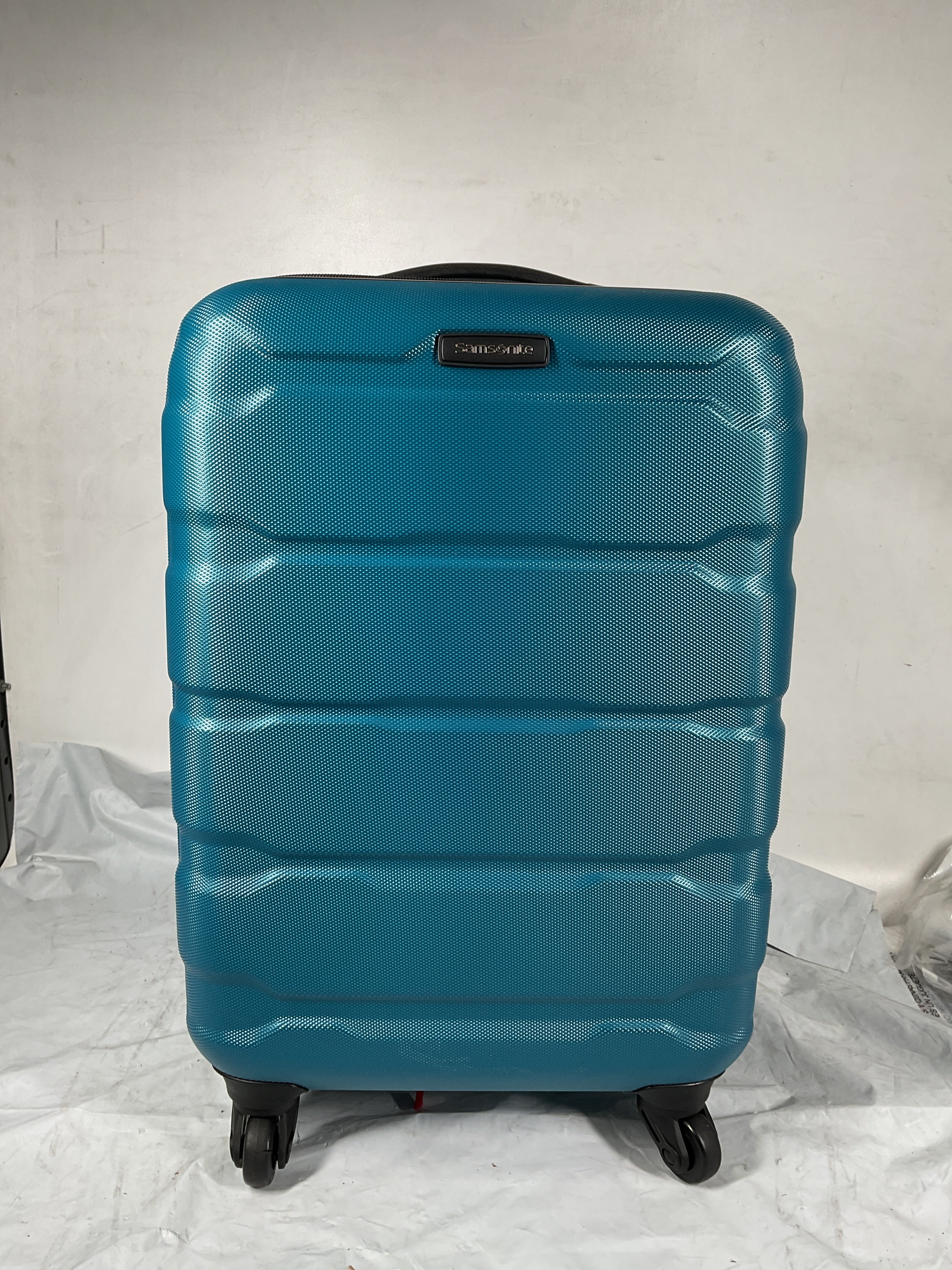 Samsonite Omni Carry-On 20-Inch PC Hardside Expandable Luggage with Spinner Wheels ( Caribbean Blue , Carry-On 20-Inch ) Caribbean Blue Carry On 20 Inch U32