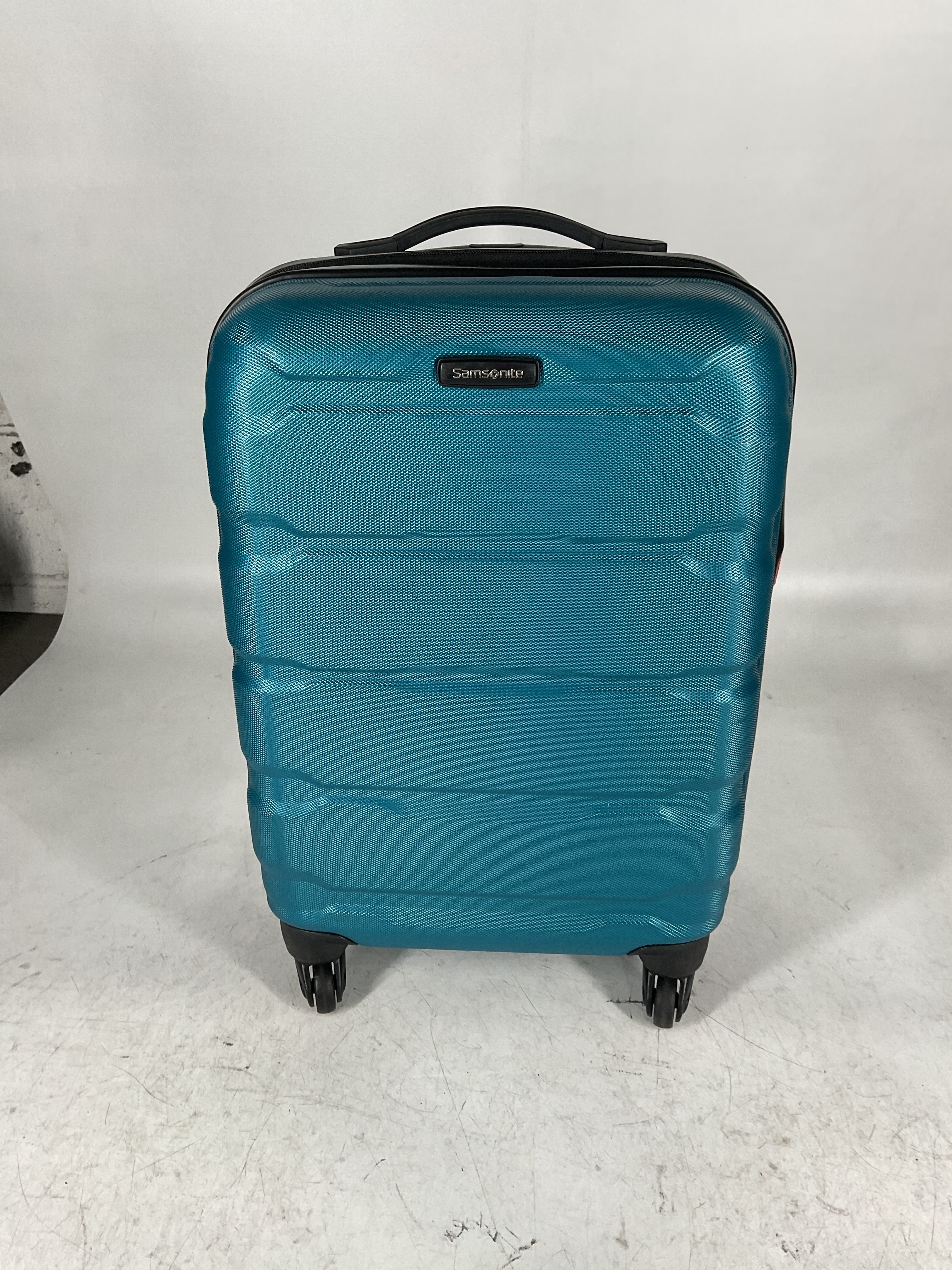 Samsonite Omni Pc Hardside Expandable Luggage with Spinner Wheels U7