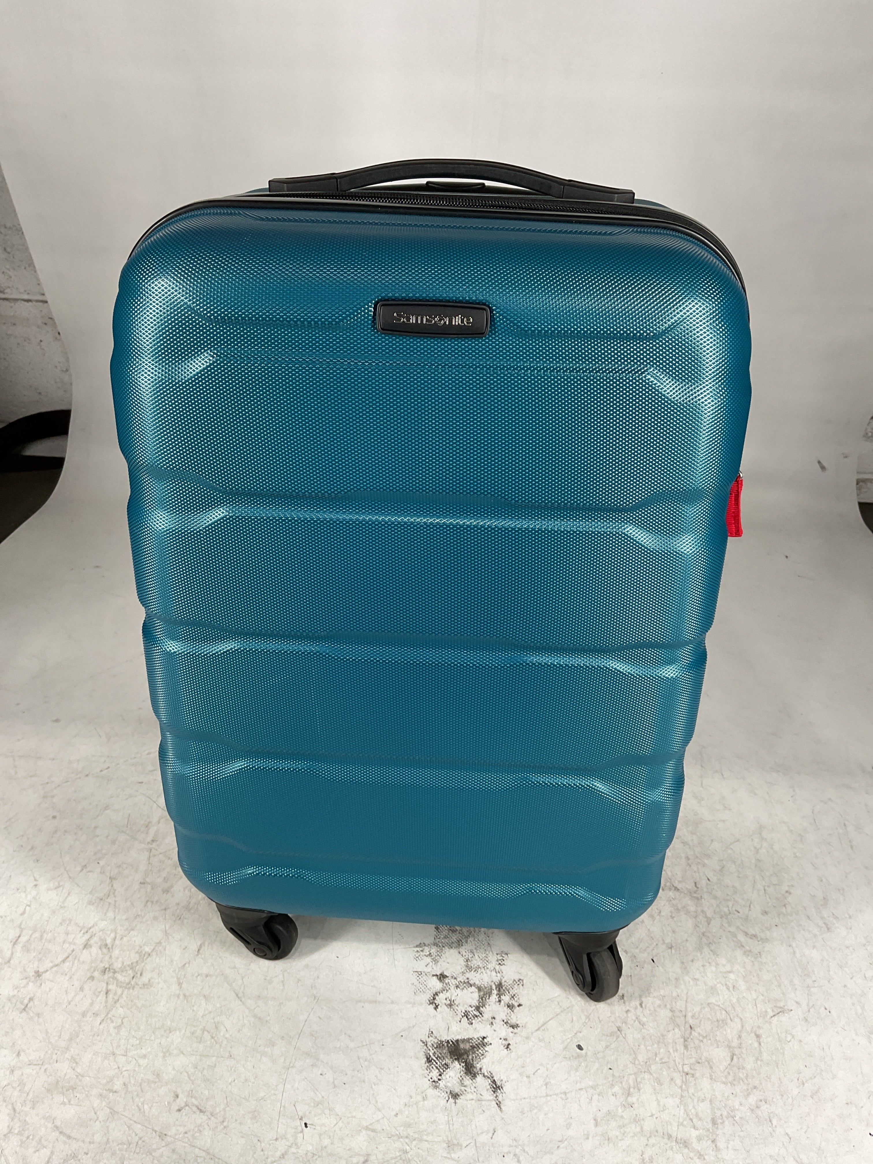 Samsonite Omni Pc Hardside Expandable Luggage with Spinner Wheels U8